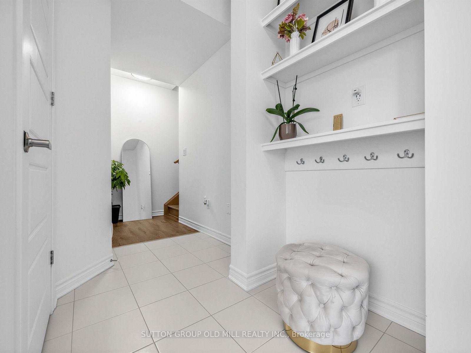 Photo 8 of 1537 Moira Crescent, Milton, Bowes — HOMEH