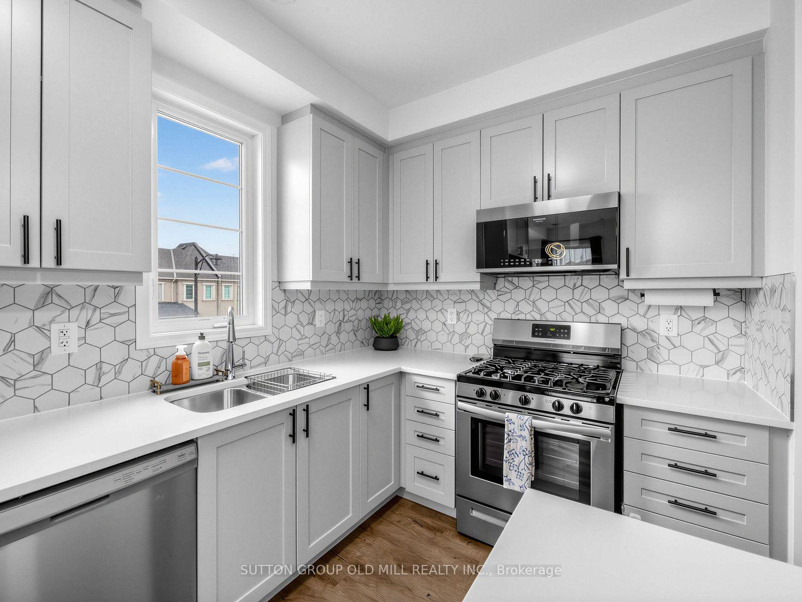 Photo 15 of 1537 Moira Crescent, Milton, Bowes — HOMEH