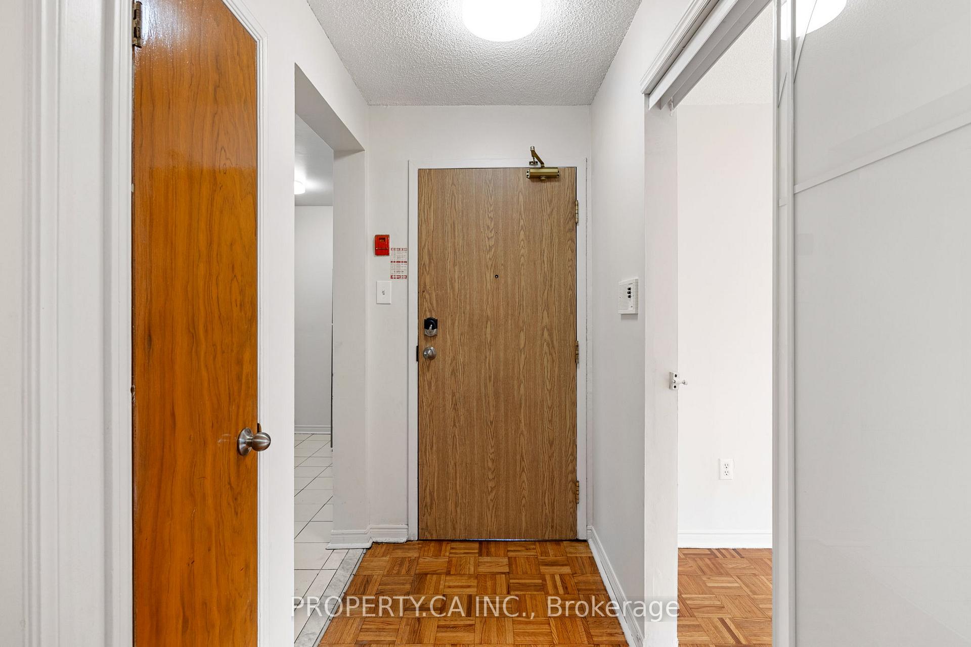 Photo 5 of Unit 9, 97 Northcliffe Boulevard, Toronto, Corso Italia-Davenport — HOMEH