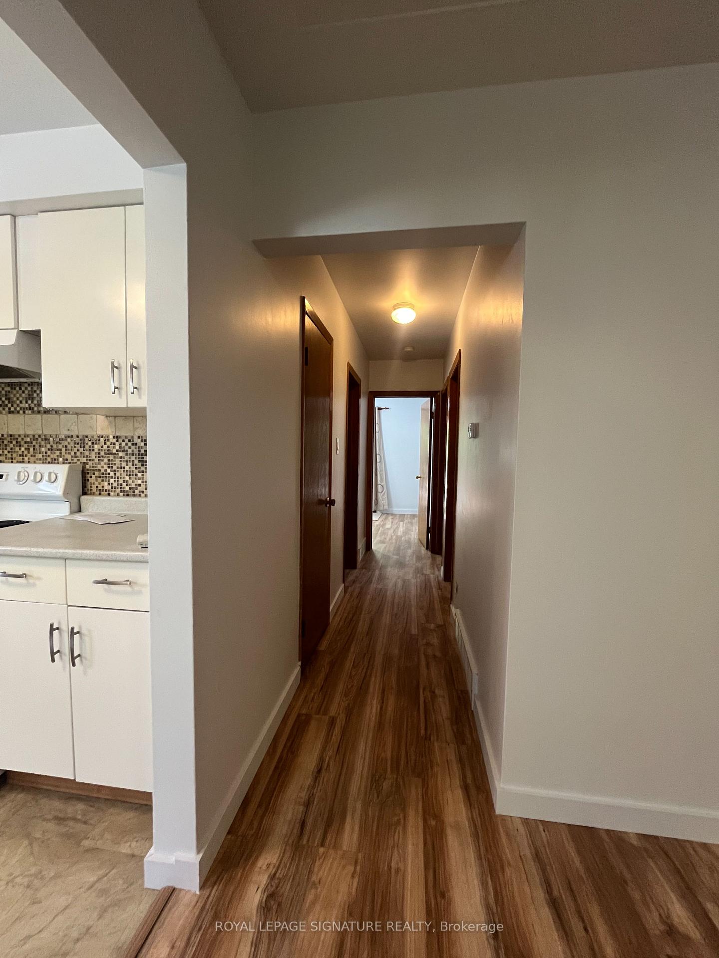 Photo 5 of Unit Main, 154 Weber Street N, Waterloo, Lincoln Heights — HOMEH