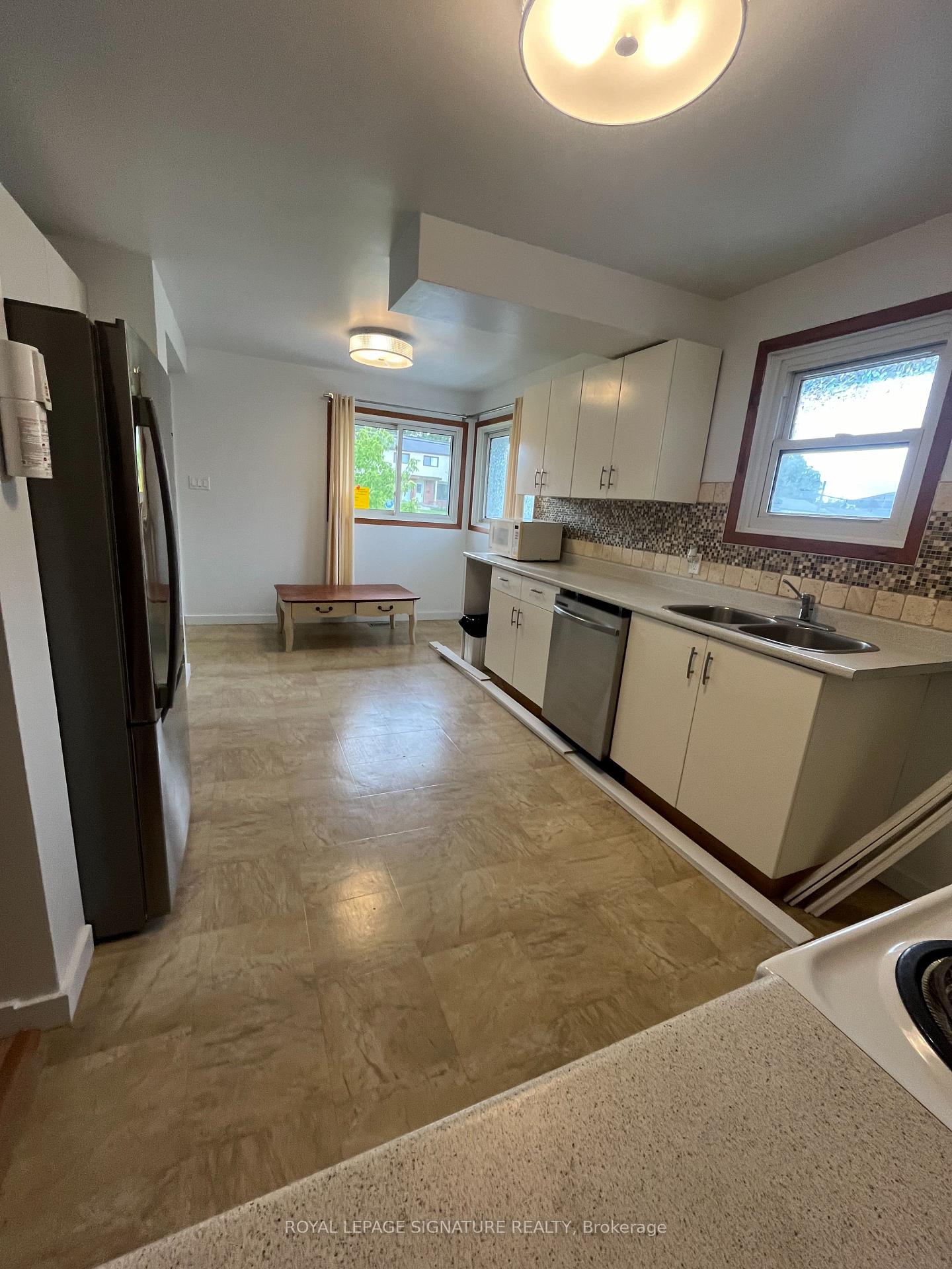Photo 15 of Unit Main, 154 Weber Street N, Waterloo, Lincoln Heights — HOMEH