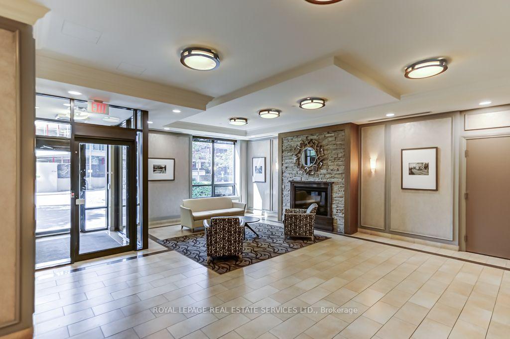Photo 11 of 61 Heintzman Street, Toronto, Junction Area — HOMEH
