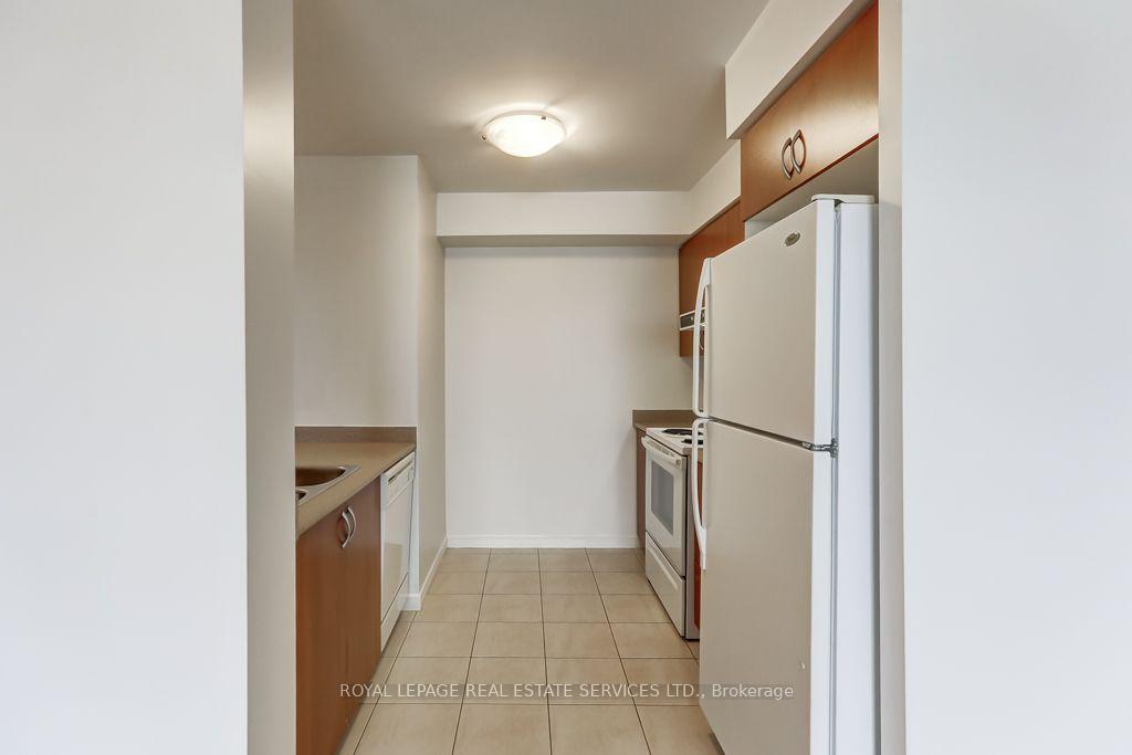 Photo 29 of 61 Heintzman Street, Toronto, Junction Area — HOMEH