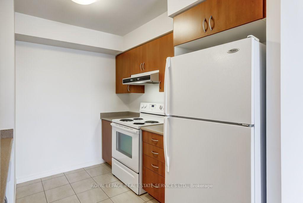 Photo 32 of 61 Heintzman Street, Toronto, Junction Area — HOMEH