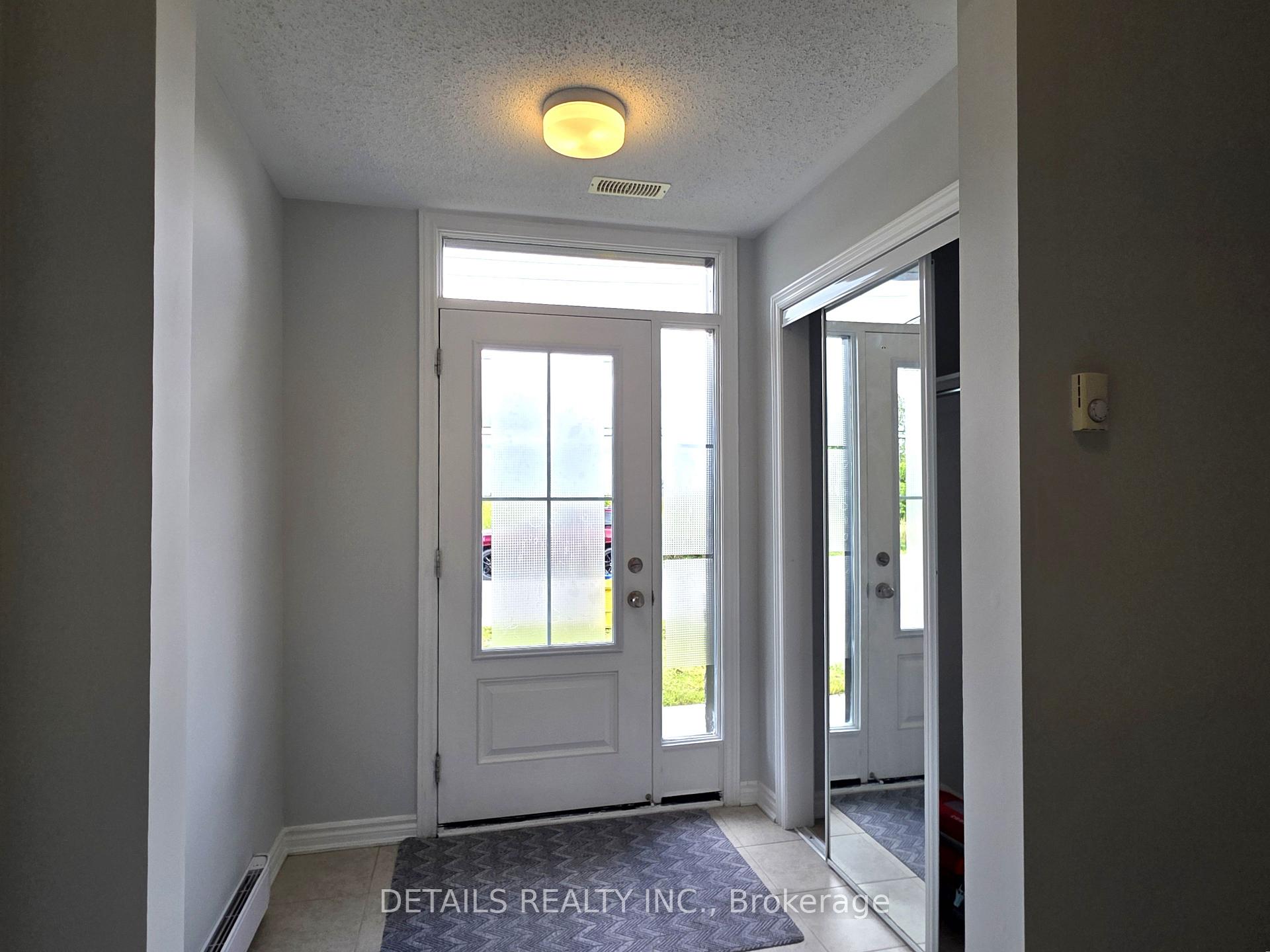 Photo 3 of 203 Hibernian Walk, Ottawa, Kanata - Emerald Meadows/Trailwest — HOMEH