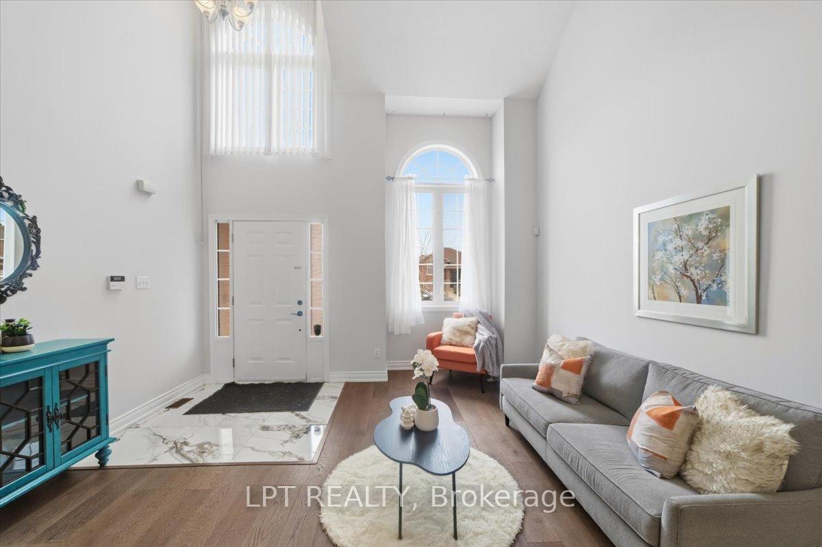 Photo 2 of 48 Nashville Circle, Hamilton, Gershome — HOMEH