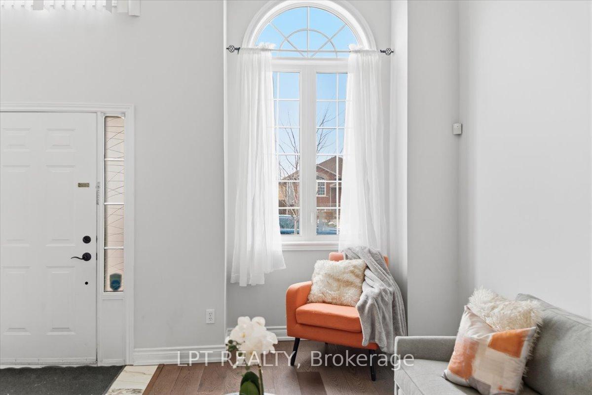 Photo 3 of 48 Nashville Circle, Hamilton, Gershome — HOMEH