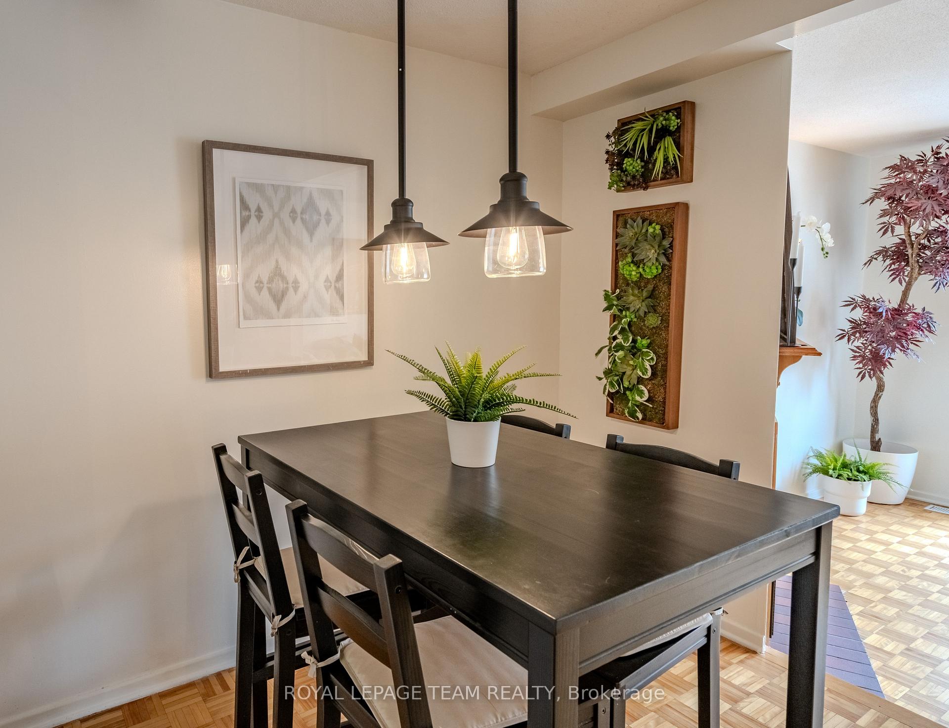 Photo 8 of Unit B, 2 Larkshire Lane, Ottawa, Barrhaven - Pheasant Run — HOMEH