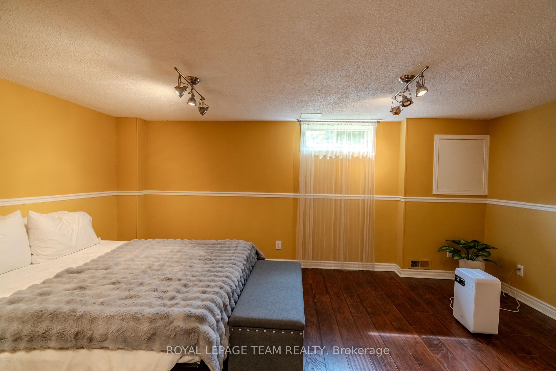 Photo 25 of Unit B, 2 Larkshire Lane, Ottawa, Barrhaven - Pheasant Run — HOMEH