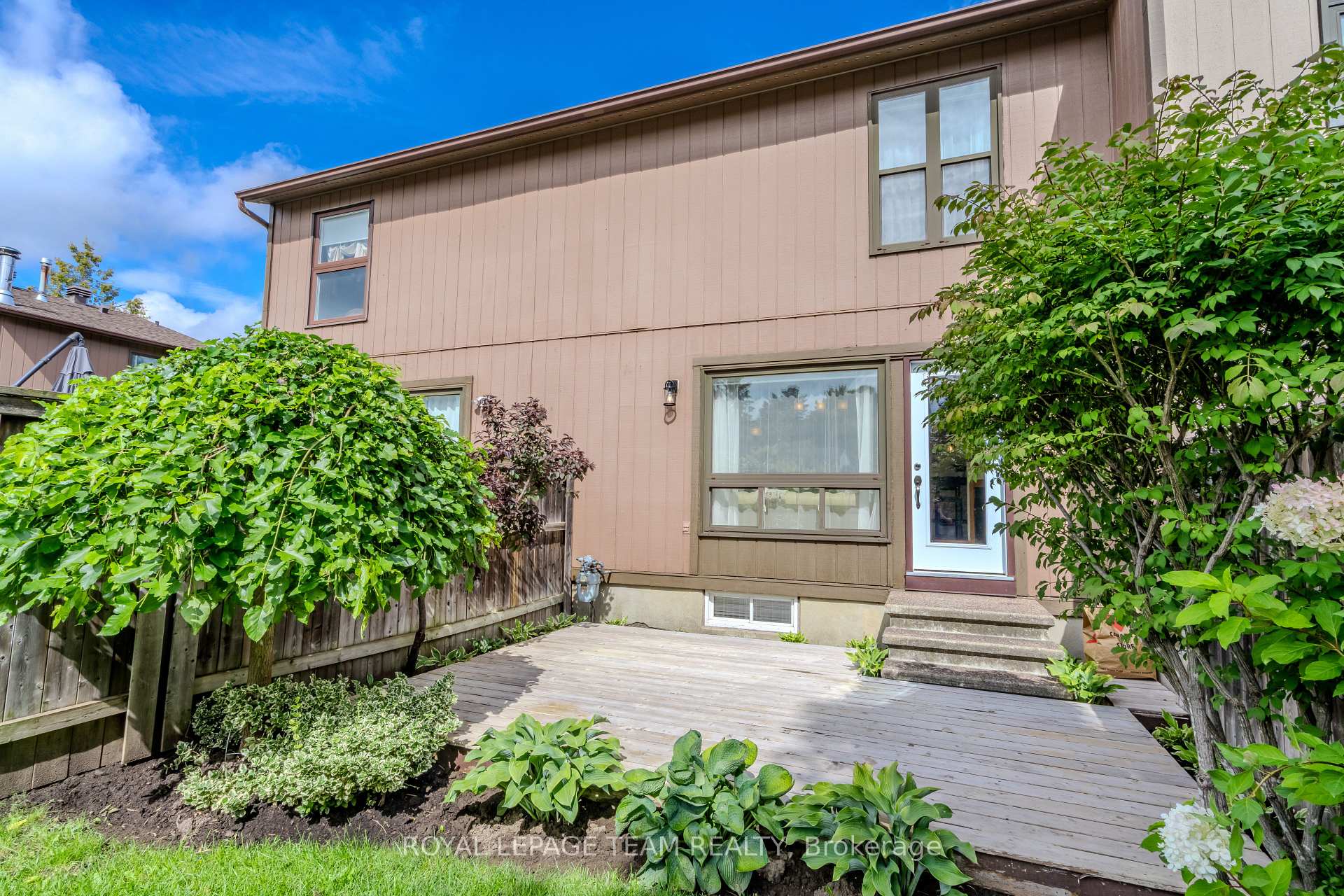 Photo 31 of Unit B, 2 Larkshire Lane, Ottawa, Barrhaven - Pheasant Run — HOMEH