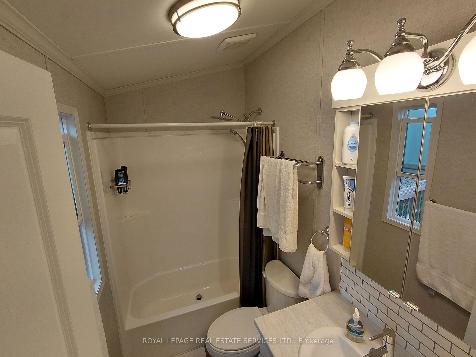 Photo 15 of 225 Platten Boulevard, Scugog, Rural Scugog — HOMEH