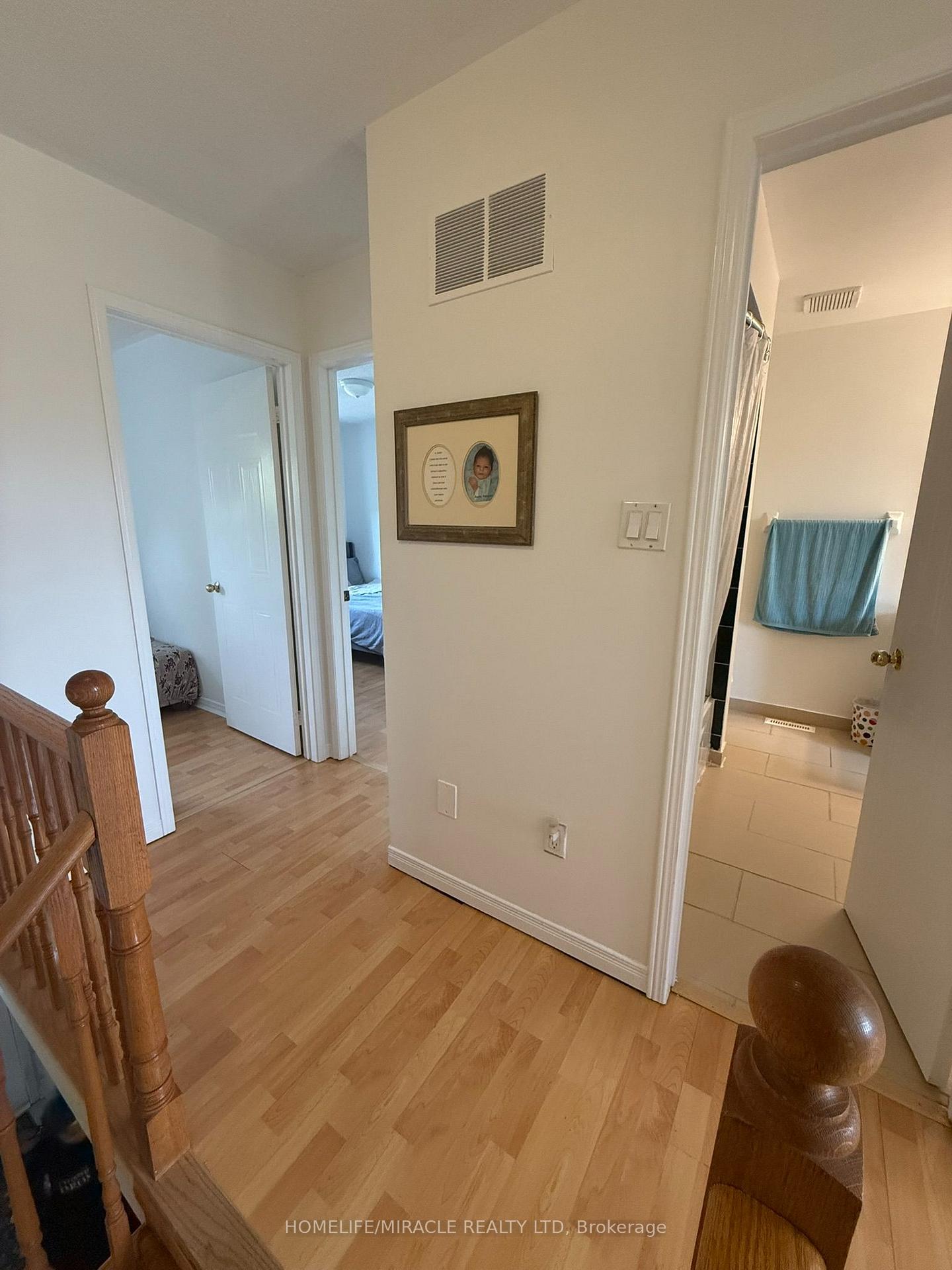 Photo 7 of 110 Richwood Crescent, Brampton, Brampton West — HOMEH