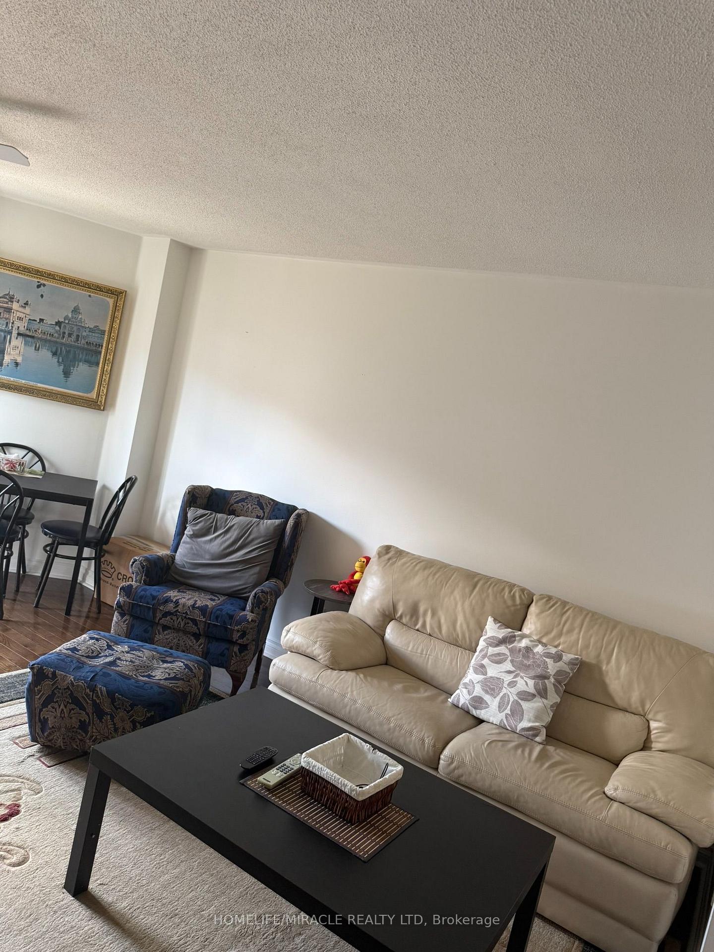 Photo 35 of 110 Richwood Crescent, Brampton, Brampton West — HOMEH