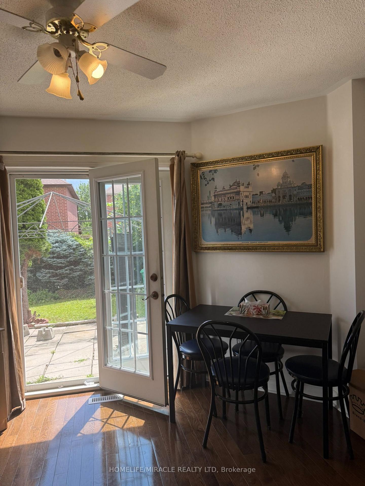 Photo 30 of 110 Richwood Crescent, Brampton, Brampton West — HOMEH