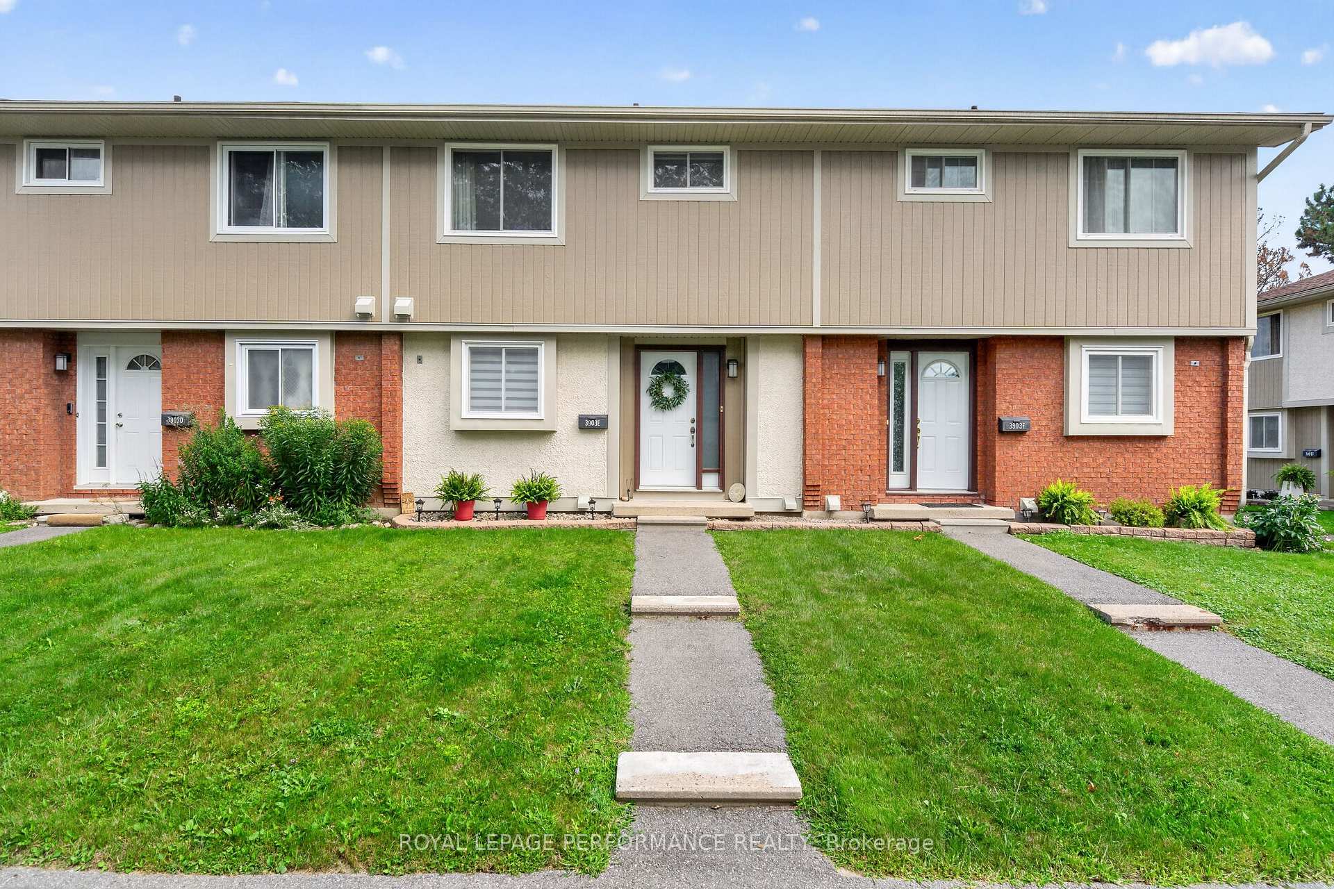 Photo 1 of Unit (175), 3903E Old Richmond Road, Ottawa, Arbeatha Park — HOMEH