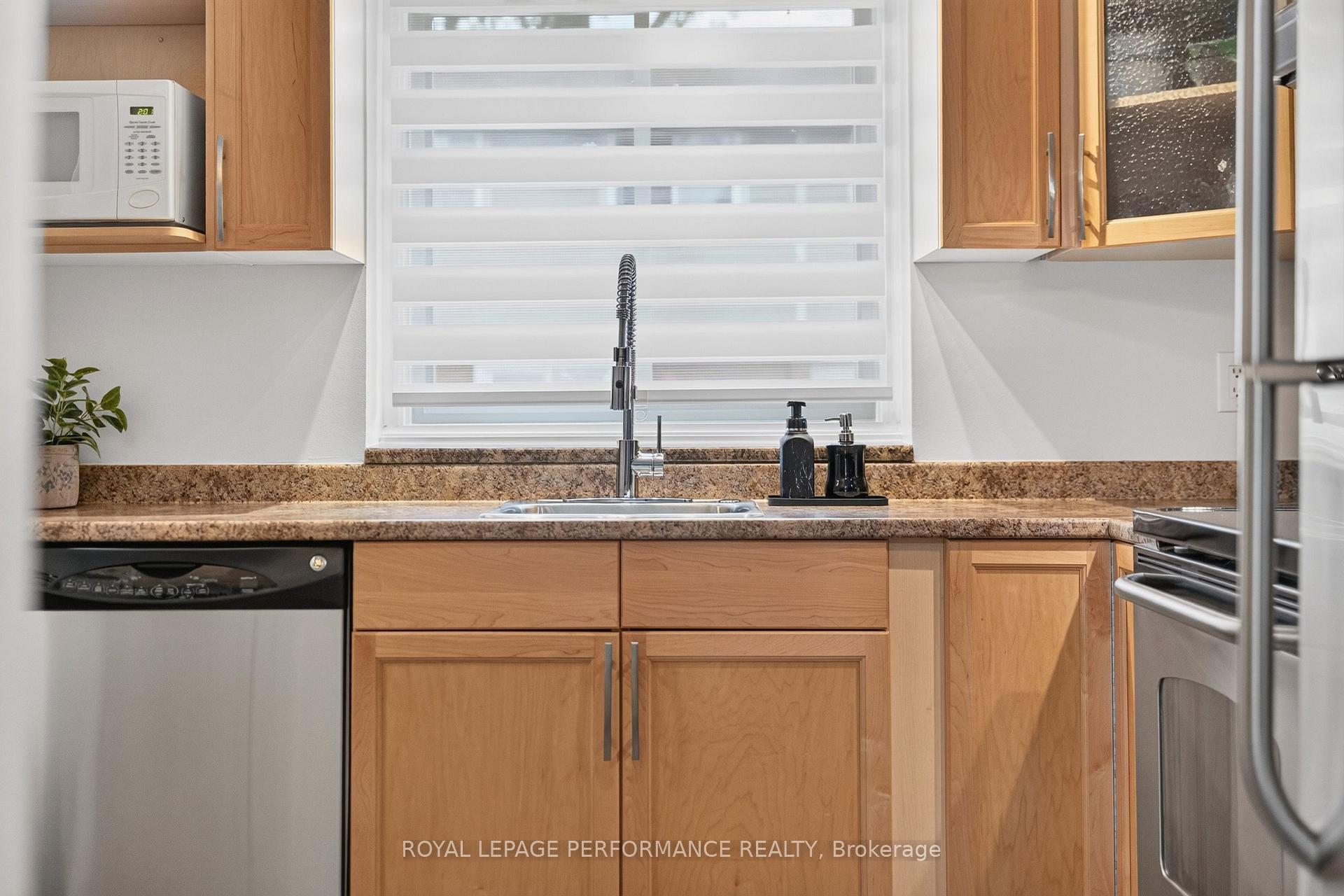 Photo 6 of Unit (175), 3903E Old Richmond Road, Ottawa, Arbeatha Park — HOMEH