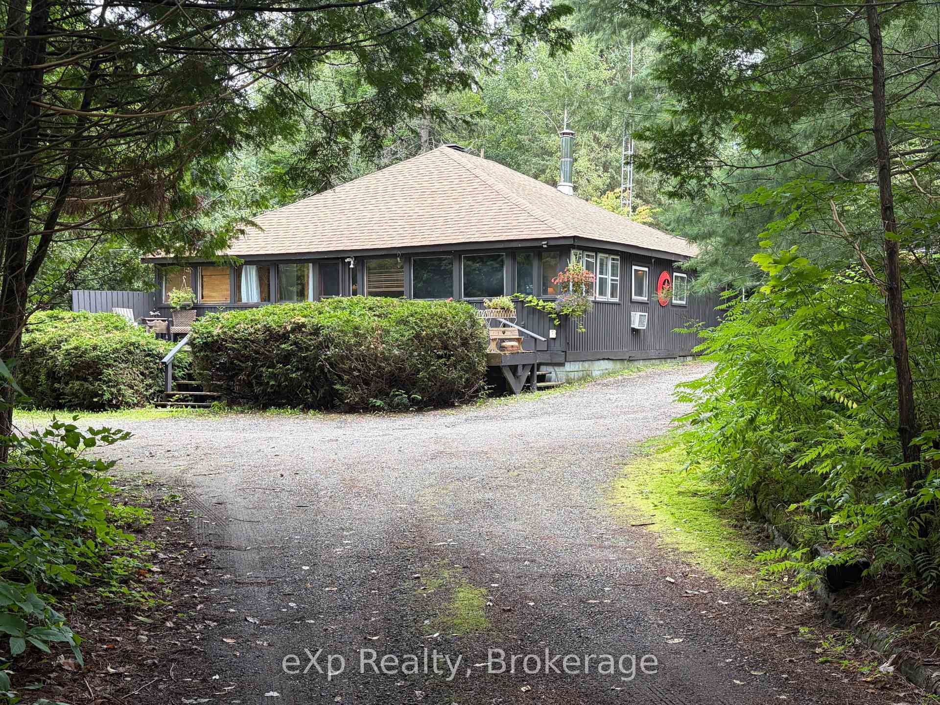 Front of 1116 Springdale Park Road
