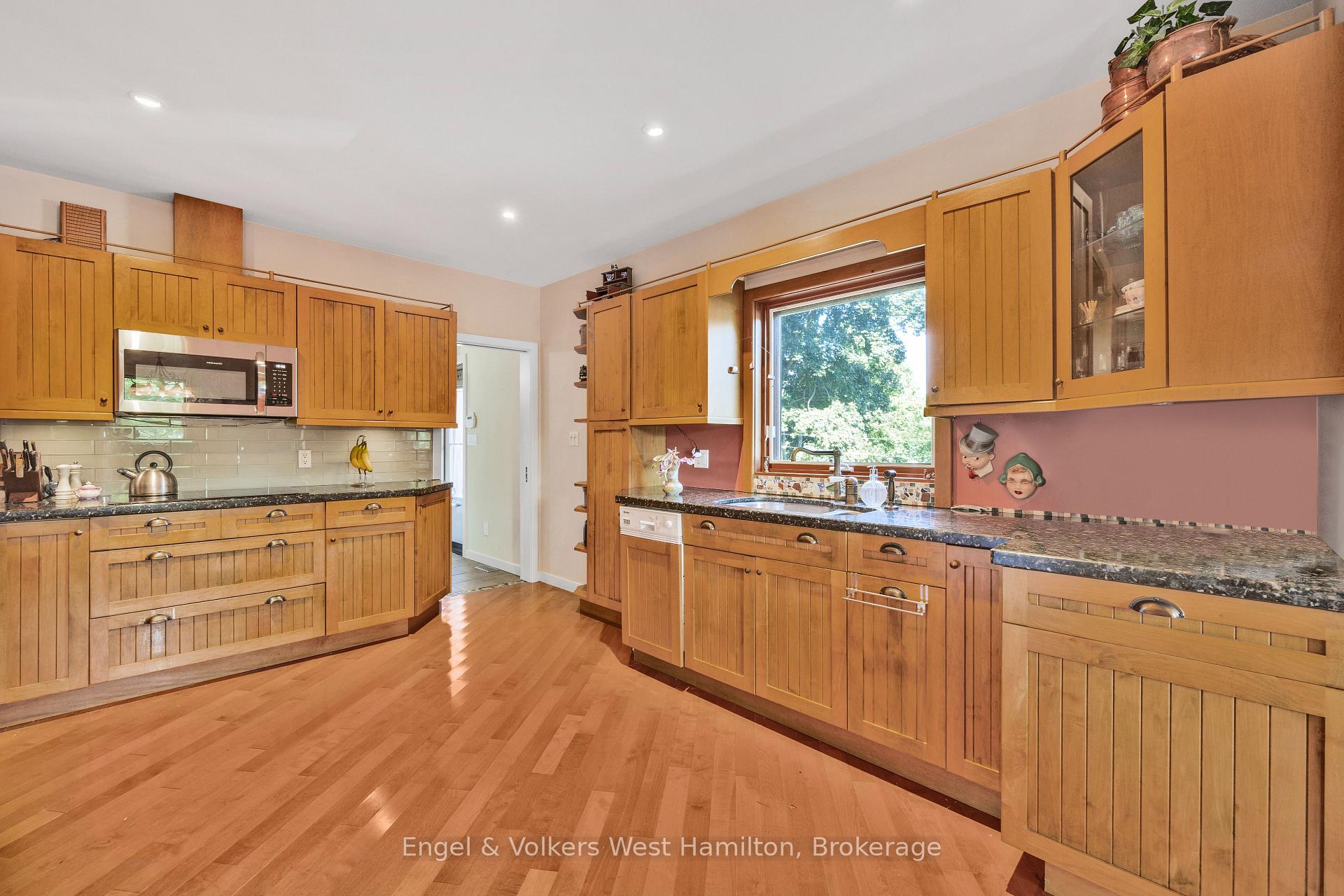 Photo 13 of 94 8 Highway, Hamilton, Greensville — HOMEH