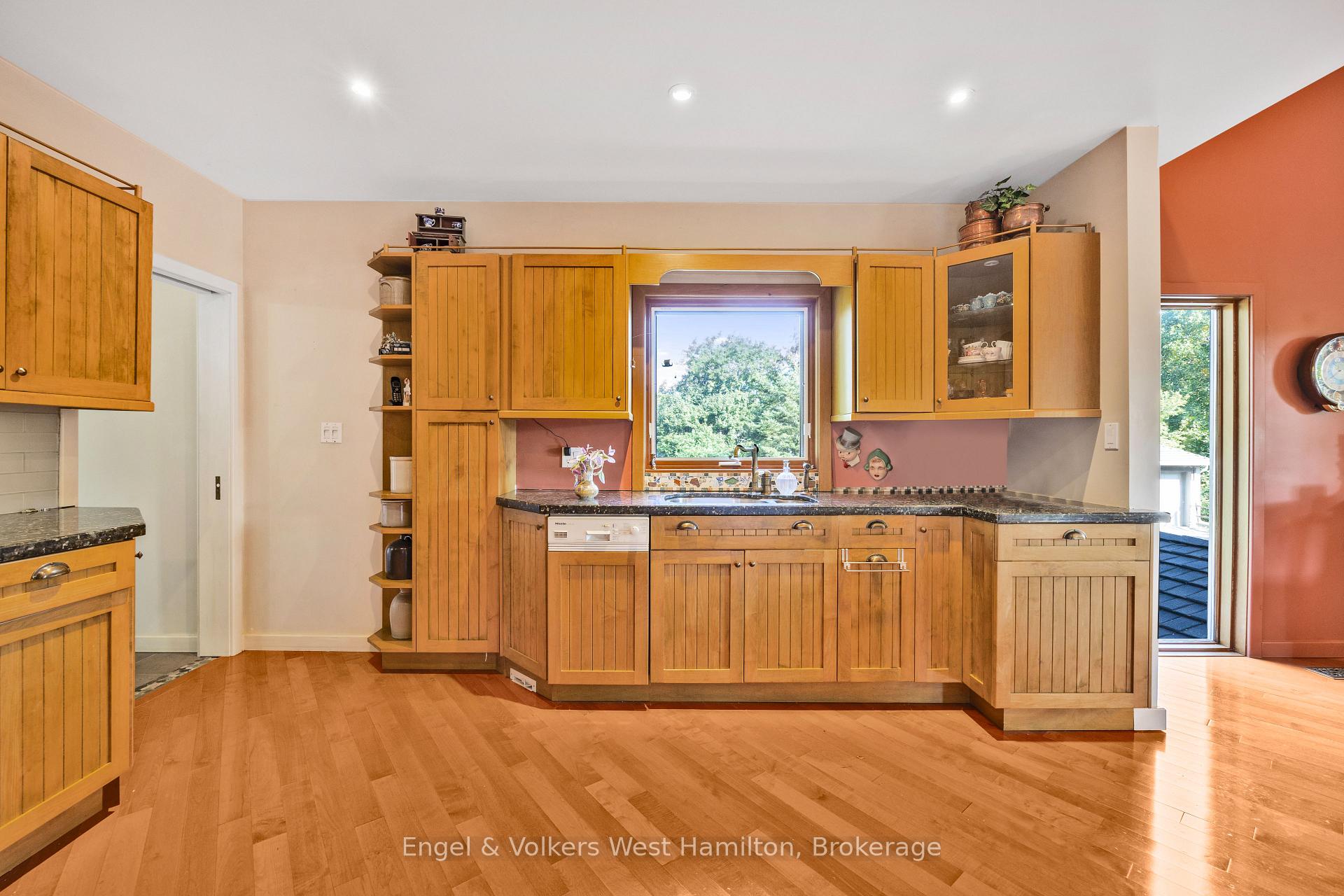 Photo 14 of 94 8 Highway, Hamilton, Greensville — HOMEH