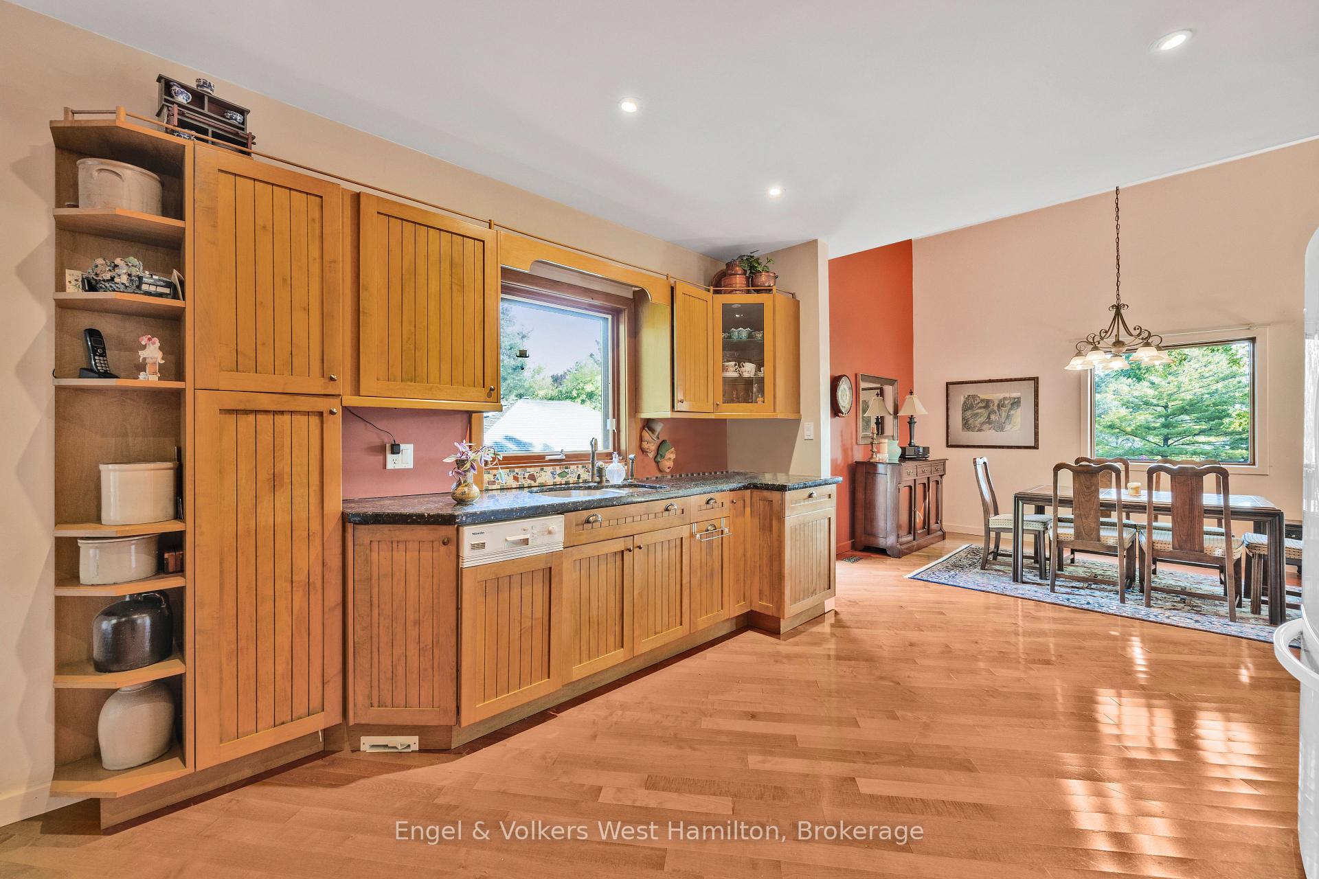 Photo 16 of 94 8 Highway, Hamilton, Greensville — HOMEH