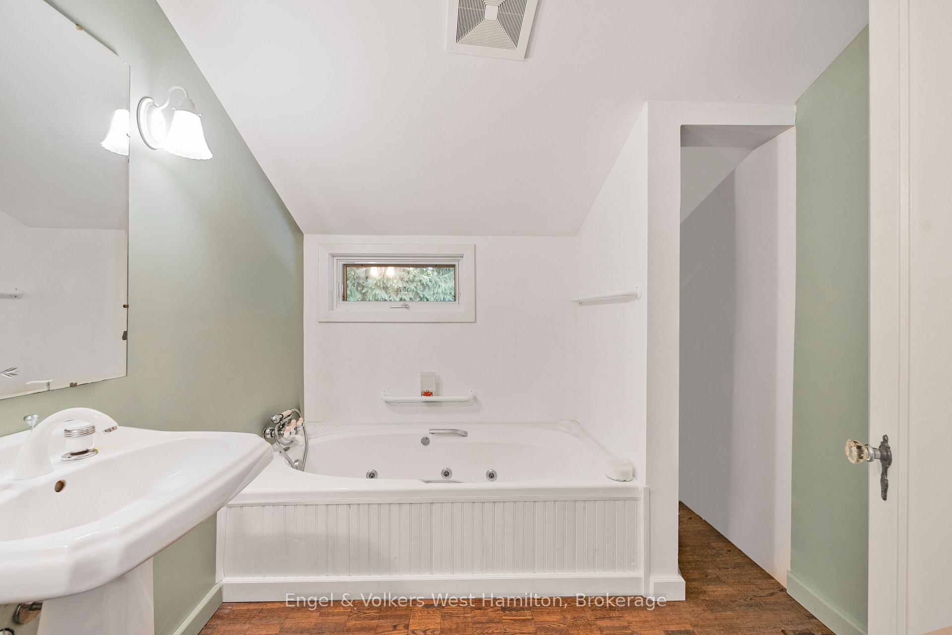 Photo 29 of 94 8 Highway, Hamilton, Greensville — HOMEH