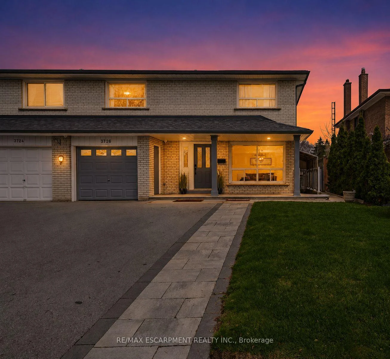 Photo 3 of 3726 Holden Crescent, Mississauga, Mississauga Valleys — HOMEH