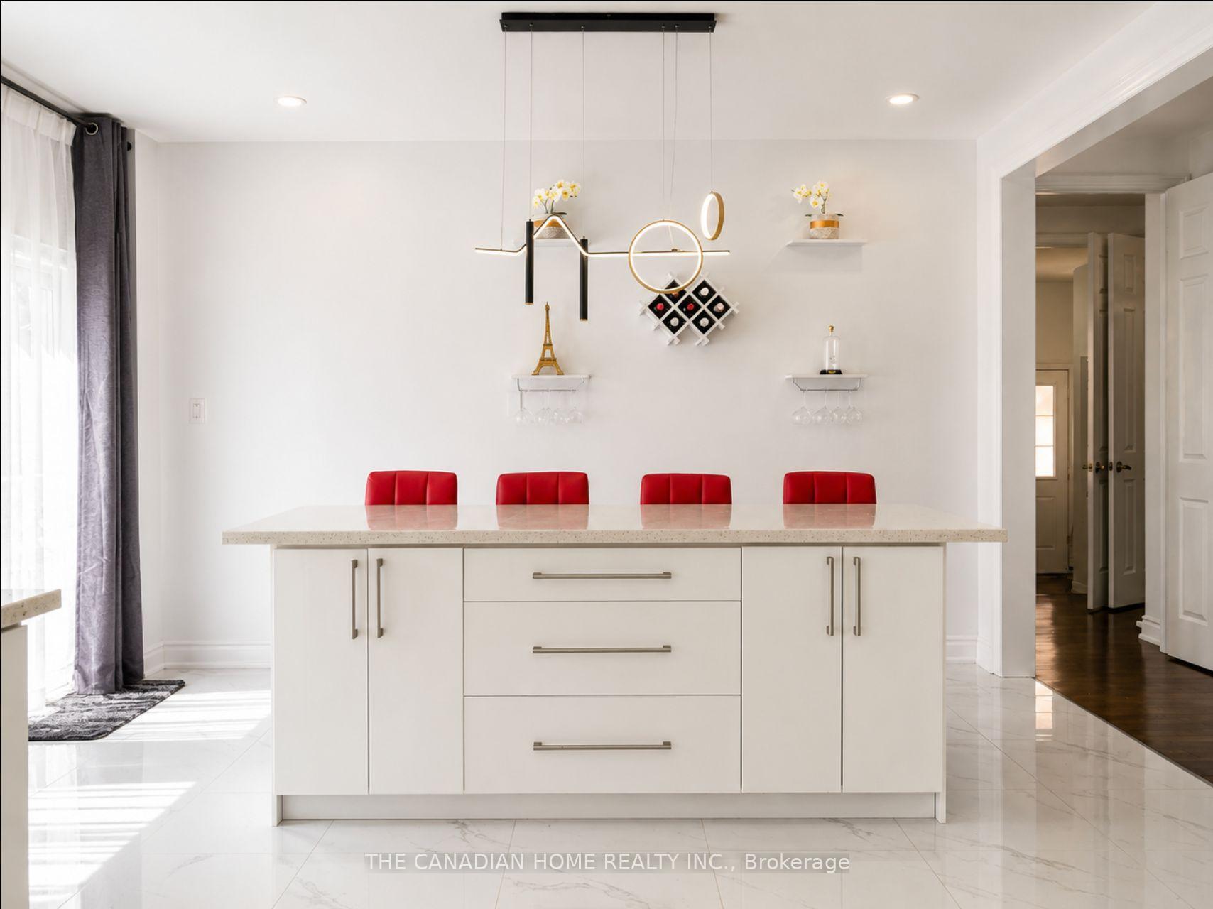 Photo 11 of 84 Royal West Drive, Brampton, Credit Valley — HOMEH