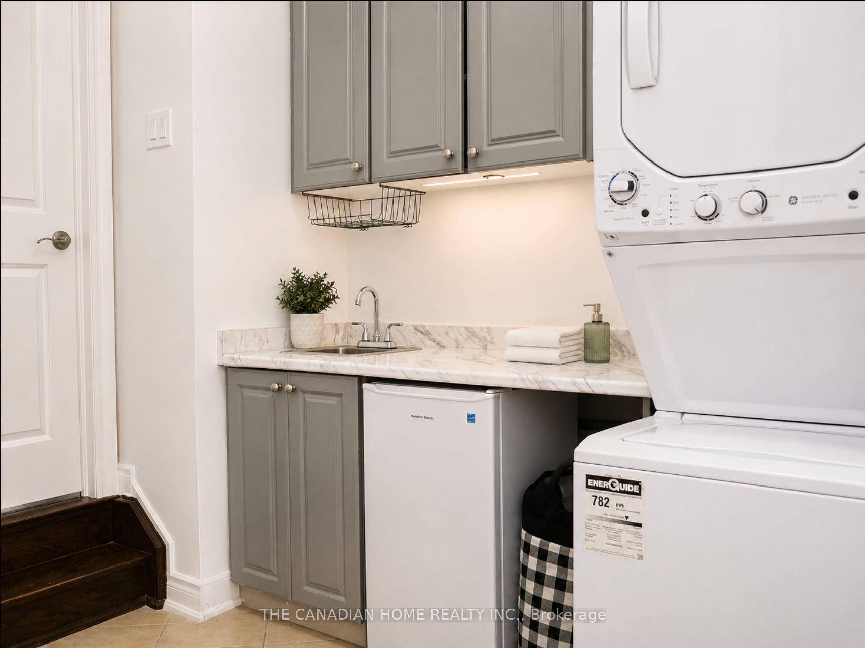Photo 15 of 84 Royal West Drive, Brampton, Credit Valley — HOMEH