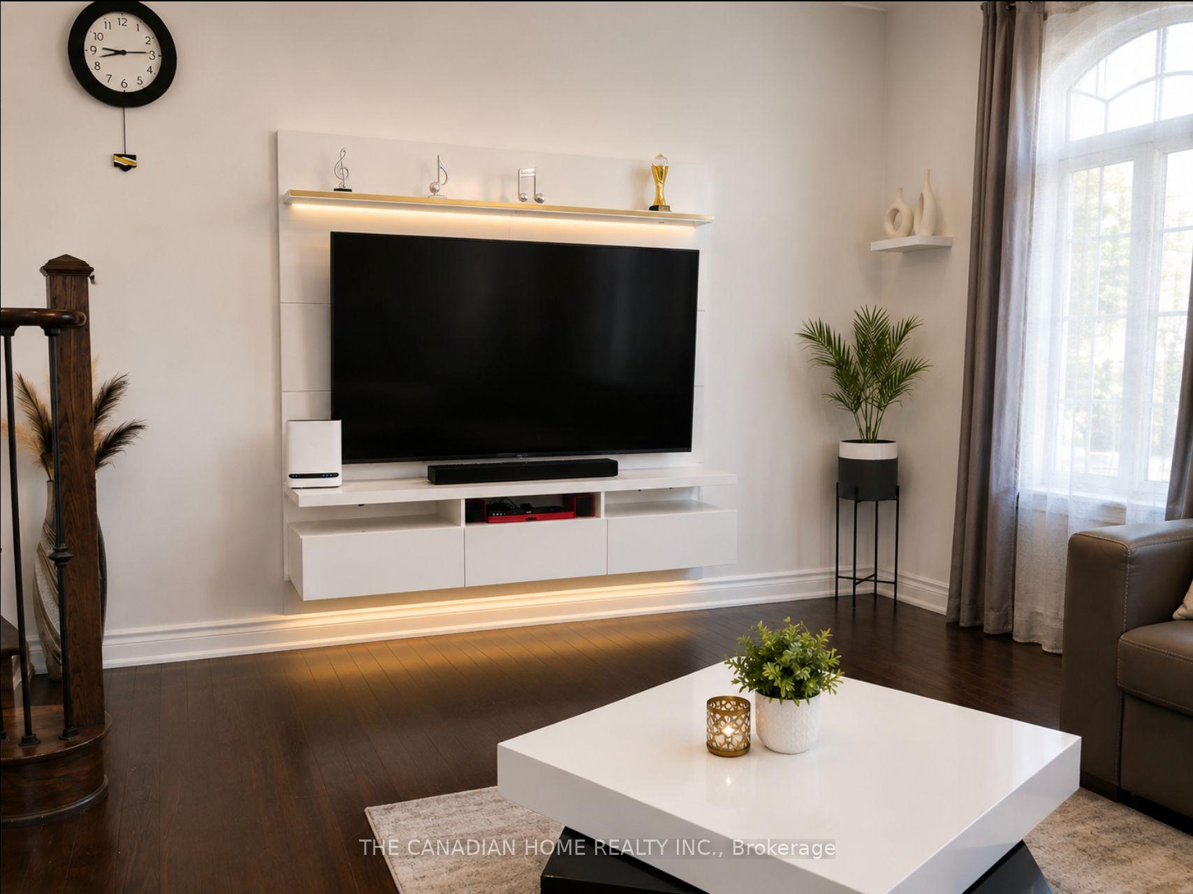 Photo 17 of 84 Royal West Drive, Brampton, Credit Valley — HOMEH