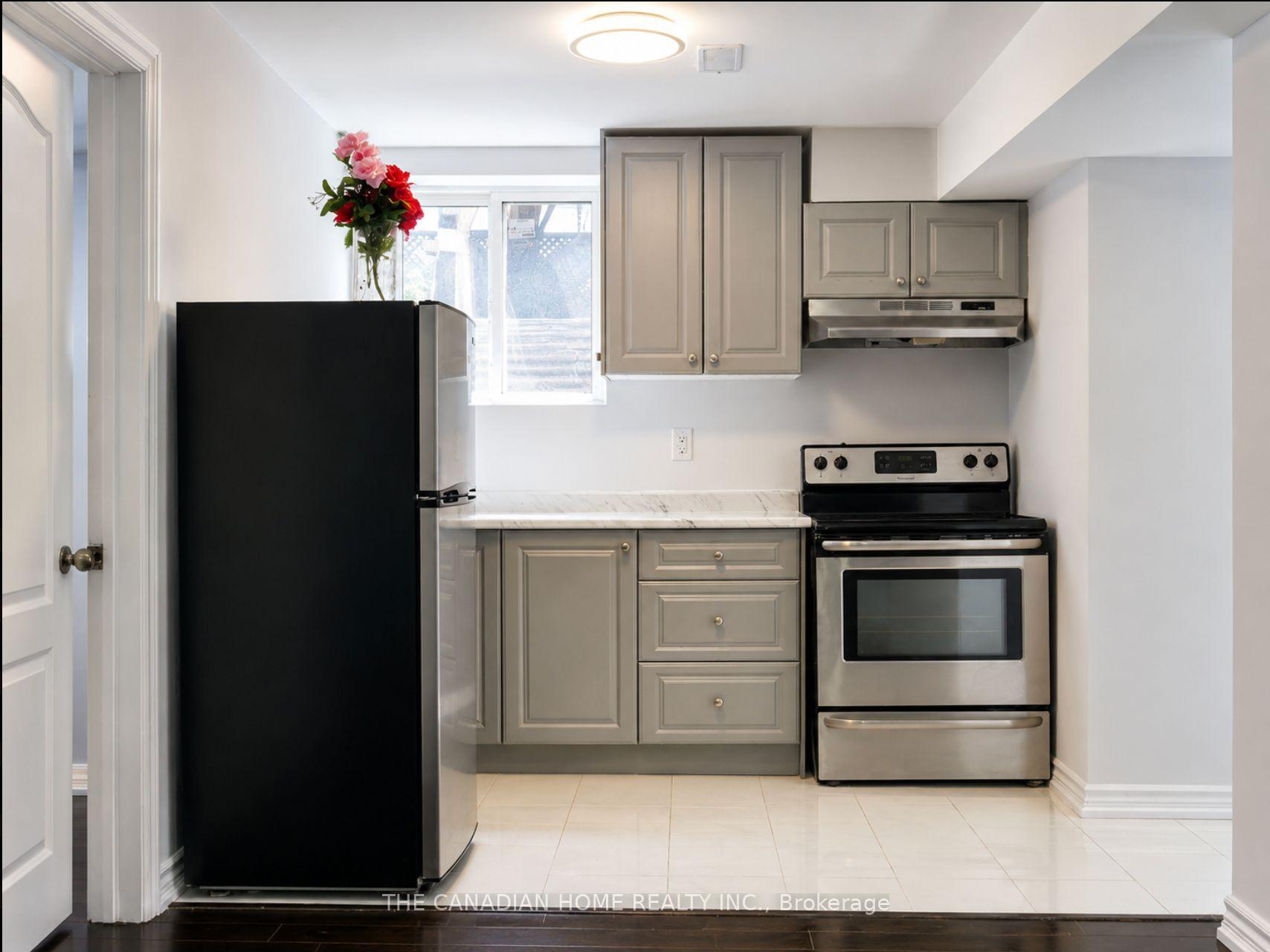 Photo 38 of 84 Royal West Drive, Brampton, Credit Valley — HOMEH