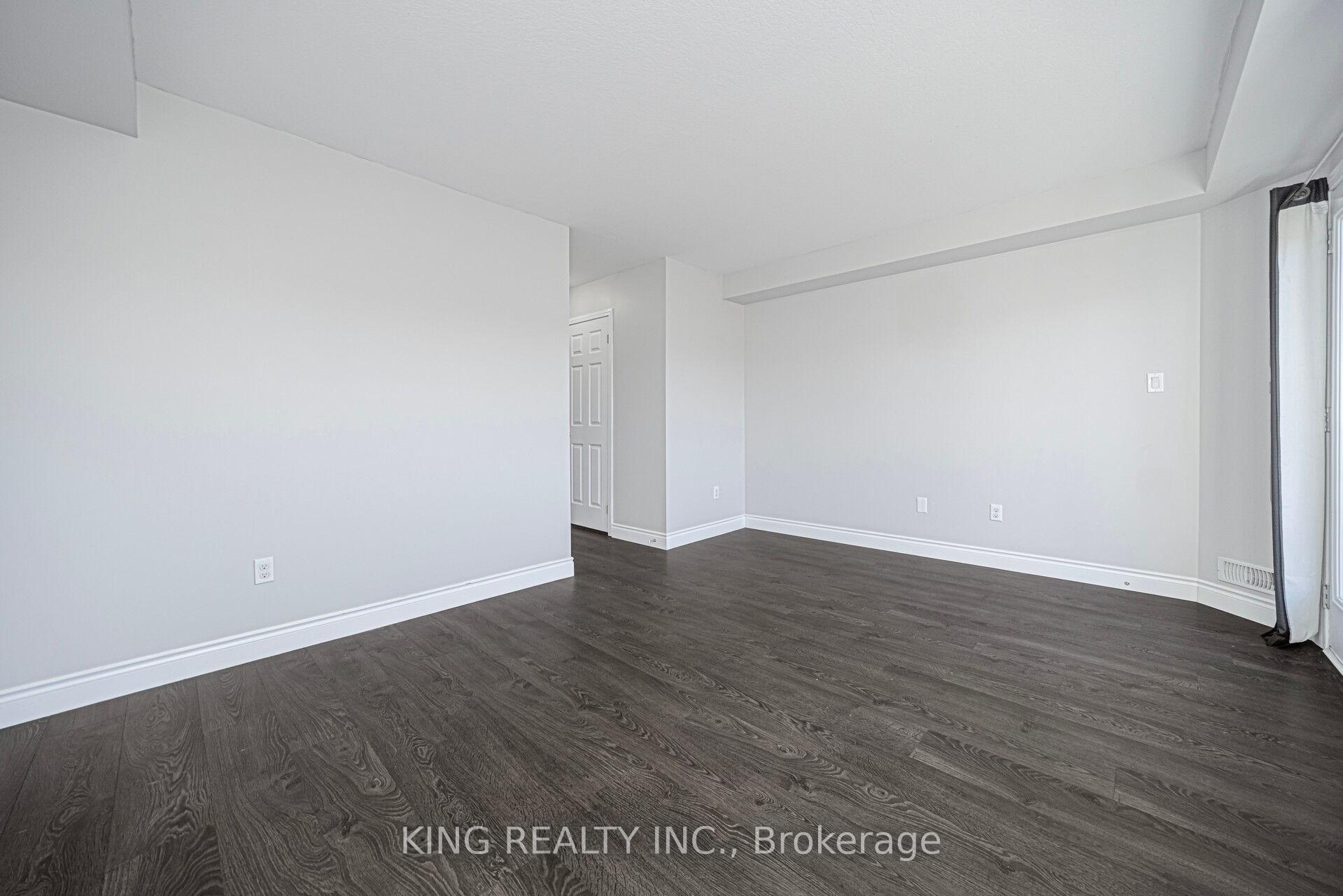 Photo 17 of Unit 18 C, 388 Old Huron Road, Kitchener, Brigadoon — HOMEH