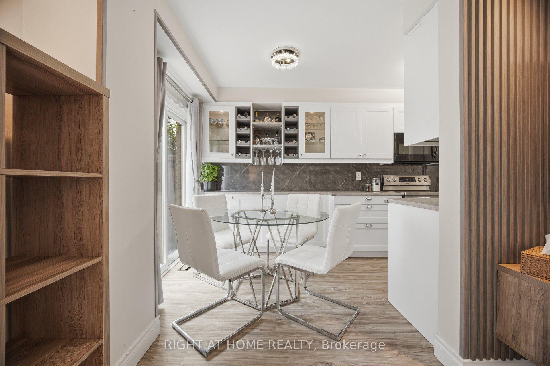 Photo 12 of Unit 14, 104 Frances Avenue, Hamilton, Lakeshore — HOMEH