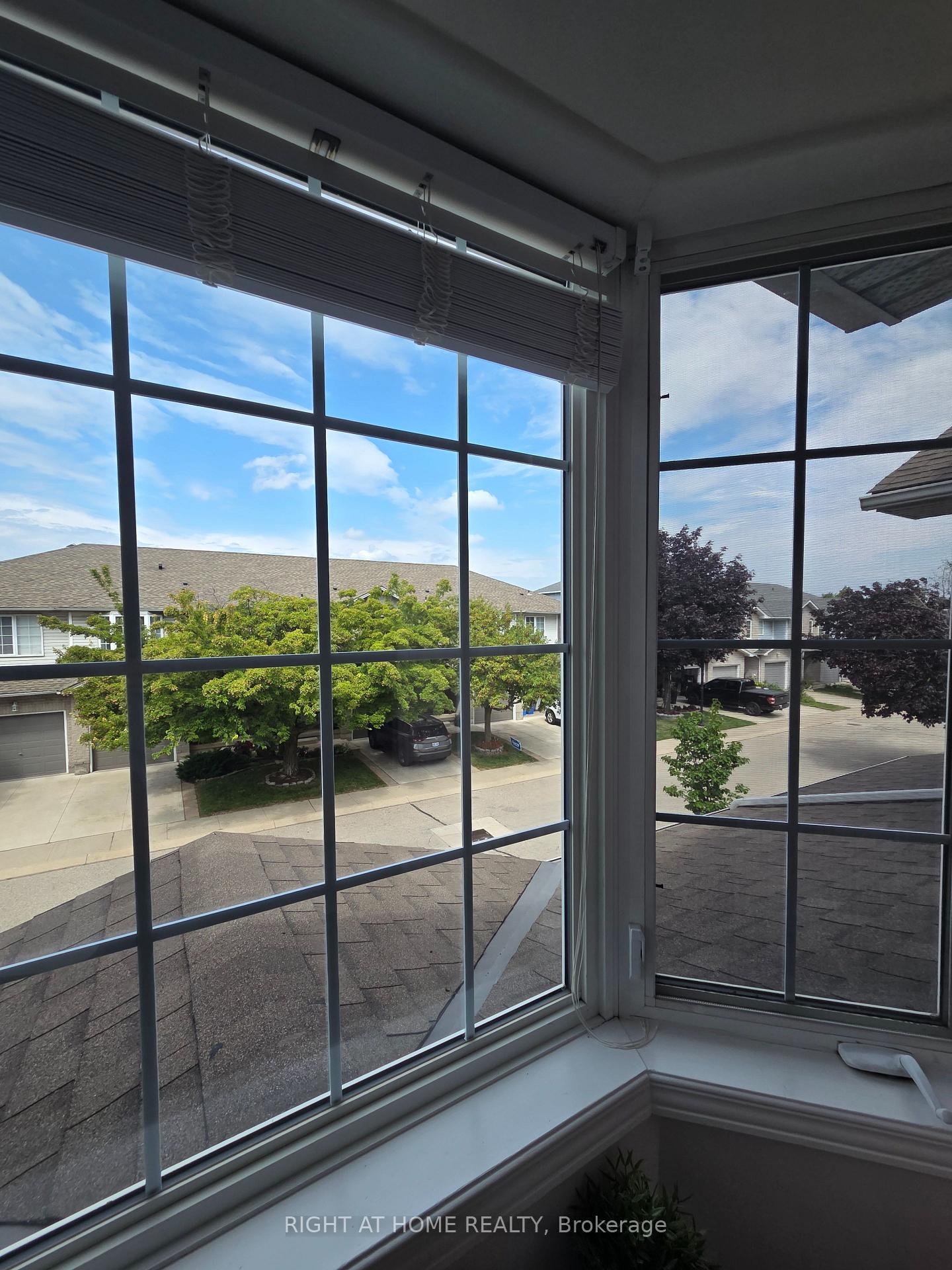 Photo 26 of Unit 14, 104 Frances Avenue, Hamilton, Lakeshore — HOMEH