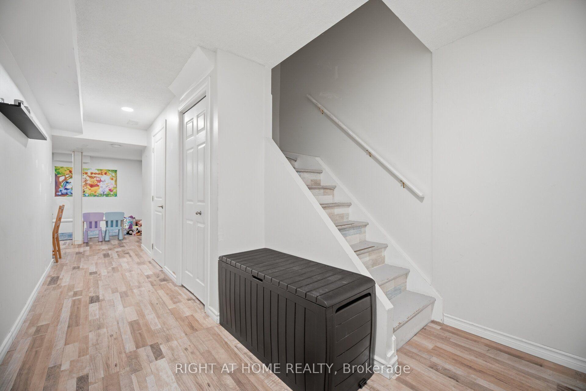 Photo 31 of Unit 14, 104 Frances Avenue, Hamilton, Lakeshore — HOMEH