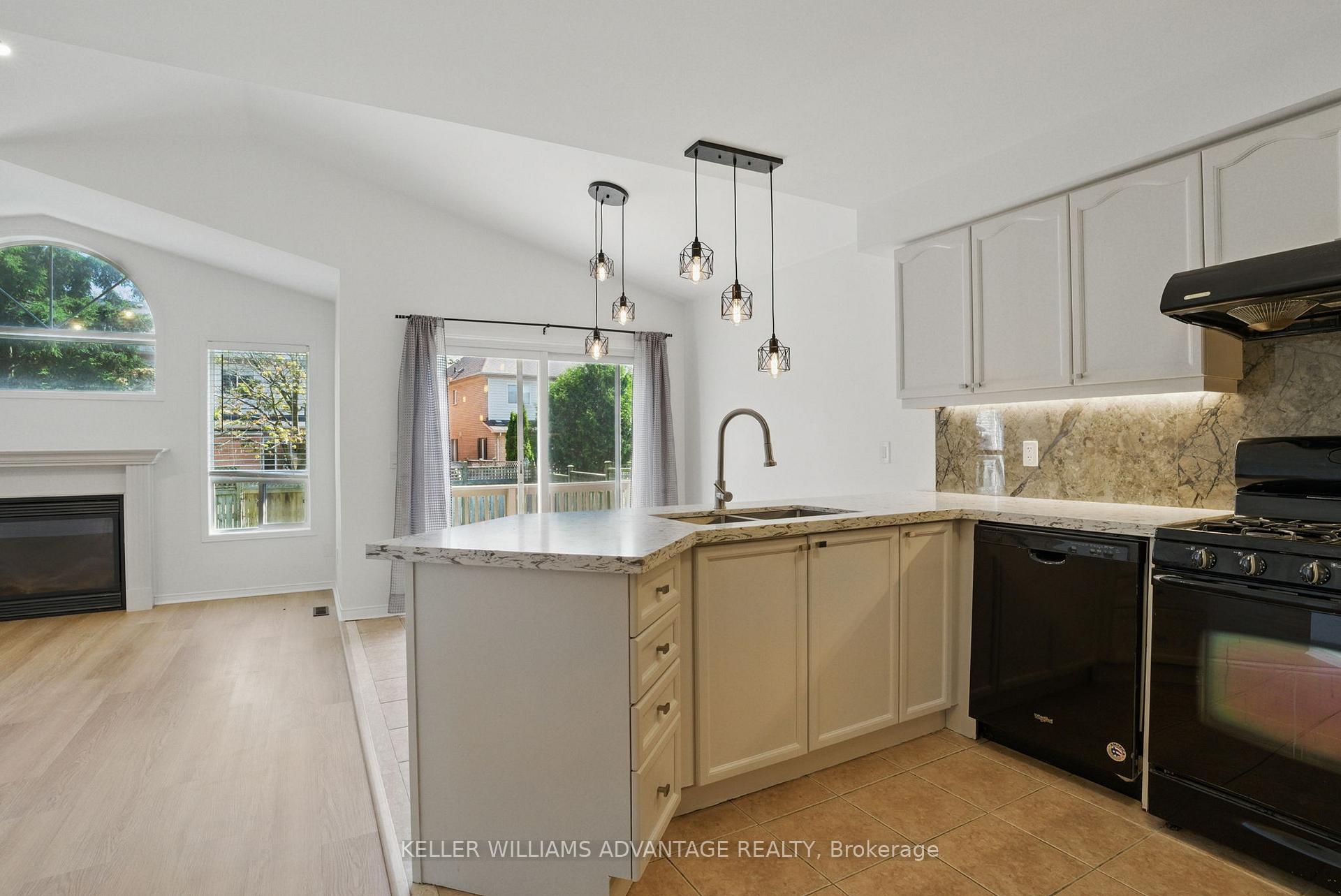Photo 13 of 23 Kressman Court N, Whitby, Williamsburg — HOMEH