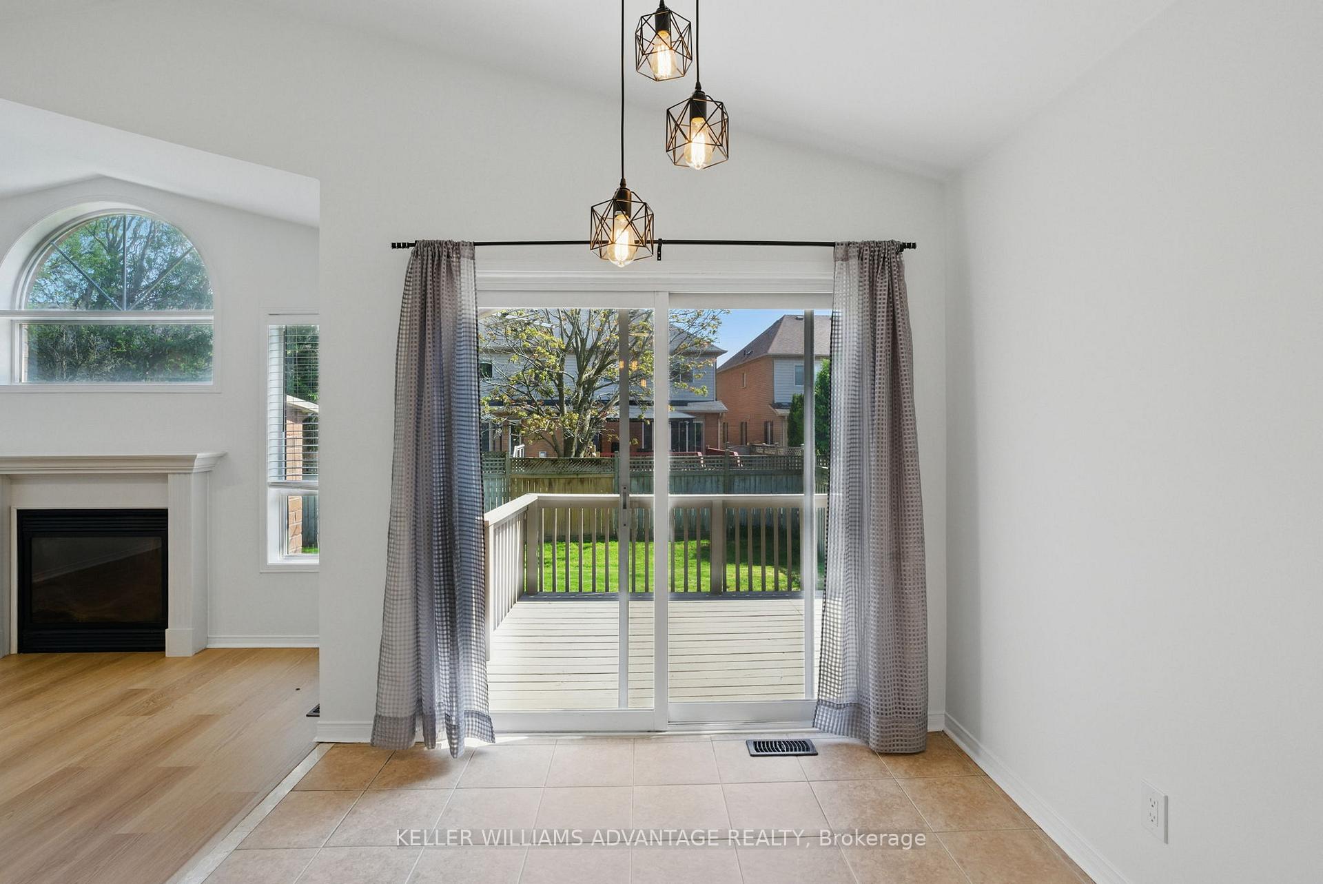 Photo 15 of 23 Kressman Court N, Whitby, Williamsburg — HOMEH