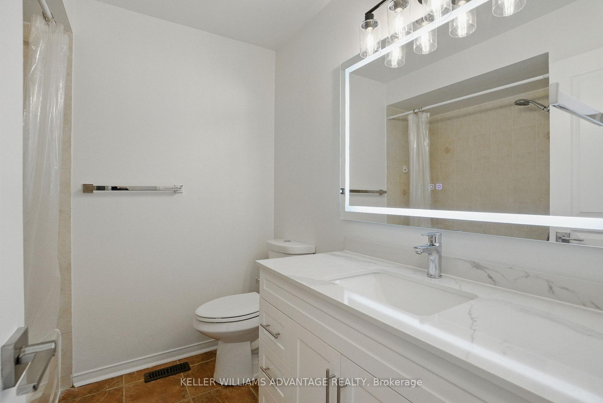 Photo 34 of 23 Kressman Court N, Whitby, Williamsburg — HOMEH