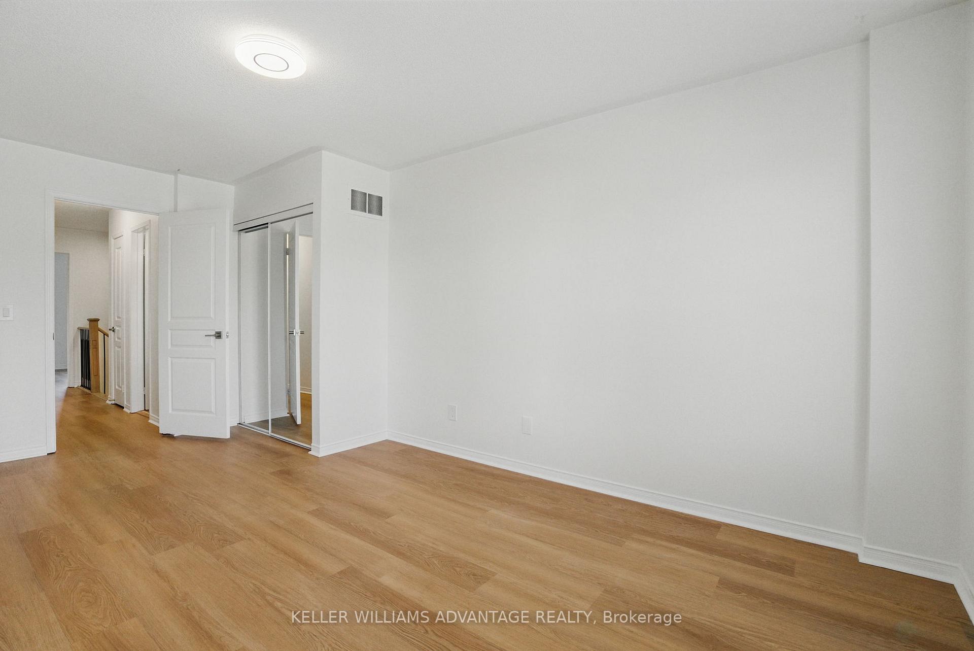 Photo 39 of 23 Kressman Court N, Whitby, Williamsburg — HOMEH