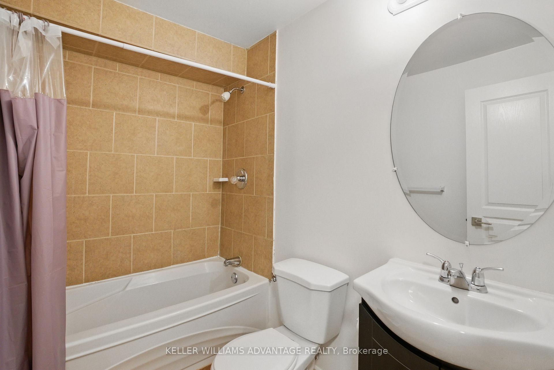 Photo 41 of 23 Kressman Court N, Whitby, Williamsburg — HOMEH
