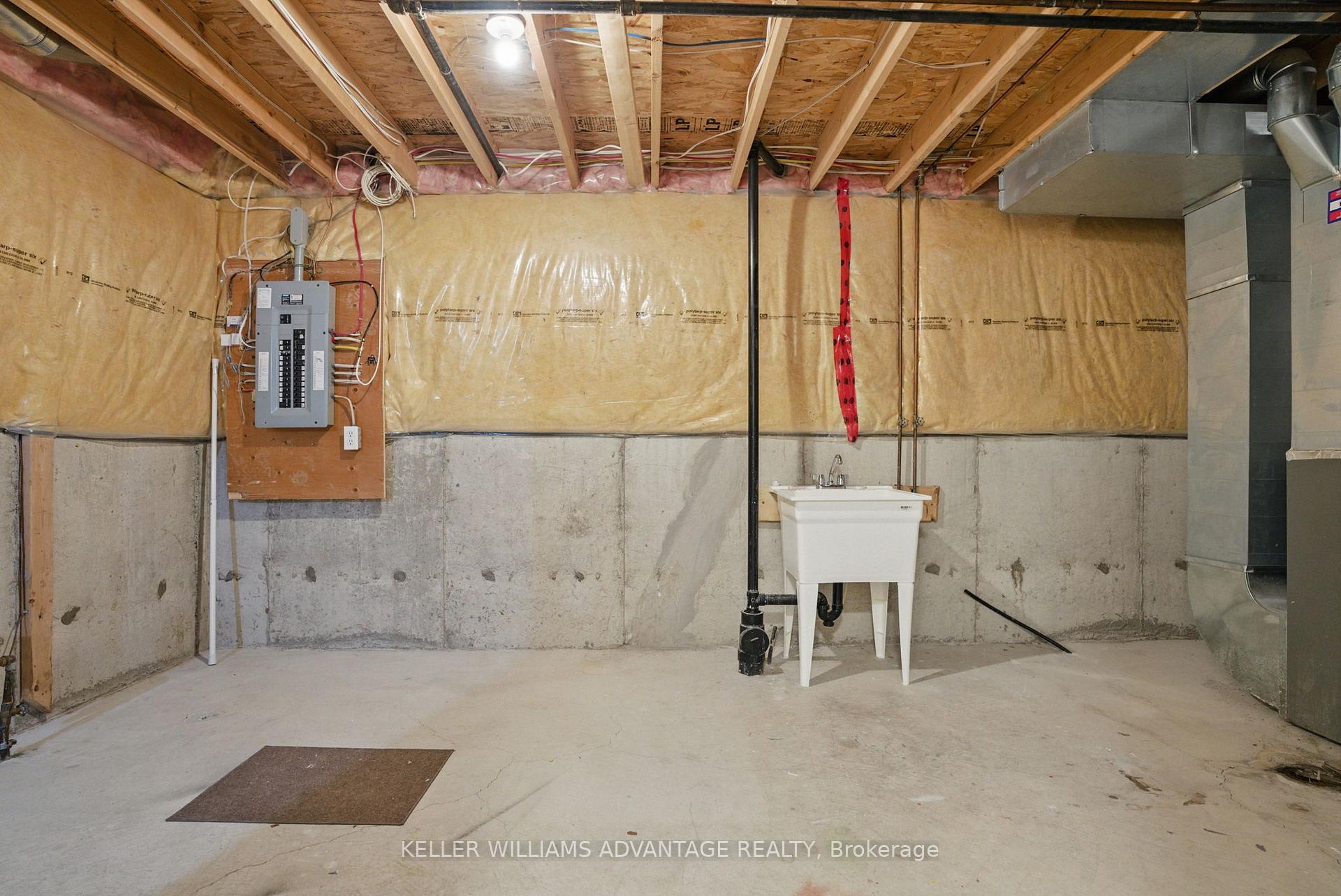 Photo 45 of 23 Kressman Court N, Whitby, Williamsburg — HOMEH