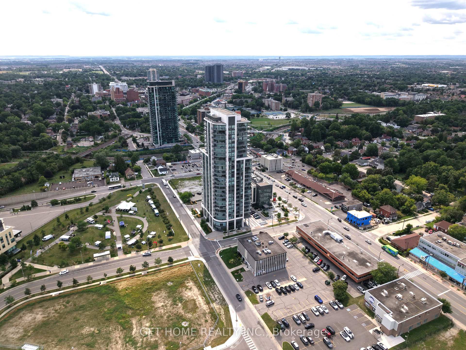 Photo 2 of Unit 2104, 15 Lynch Street, Brampton, Queen Street Corridor — HOMEH