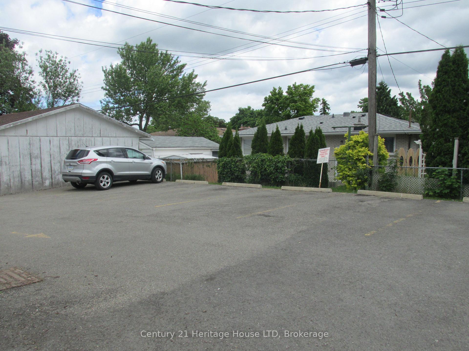 Photo 23 of Unit 4, 377 Glenridge Avenue, St. Catharines, Glendale/Glenridge — HOMEH