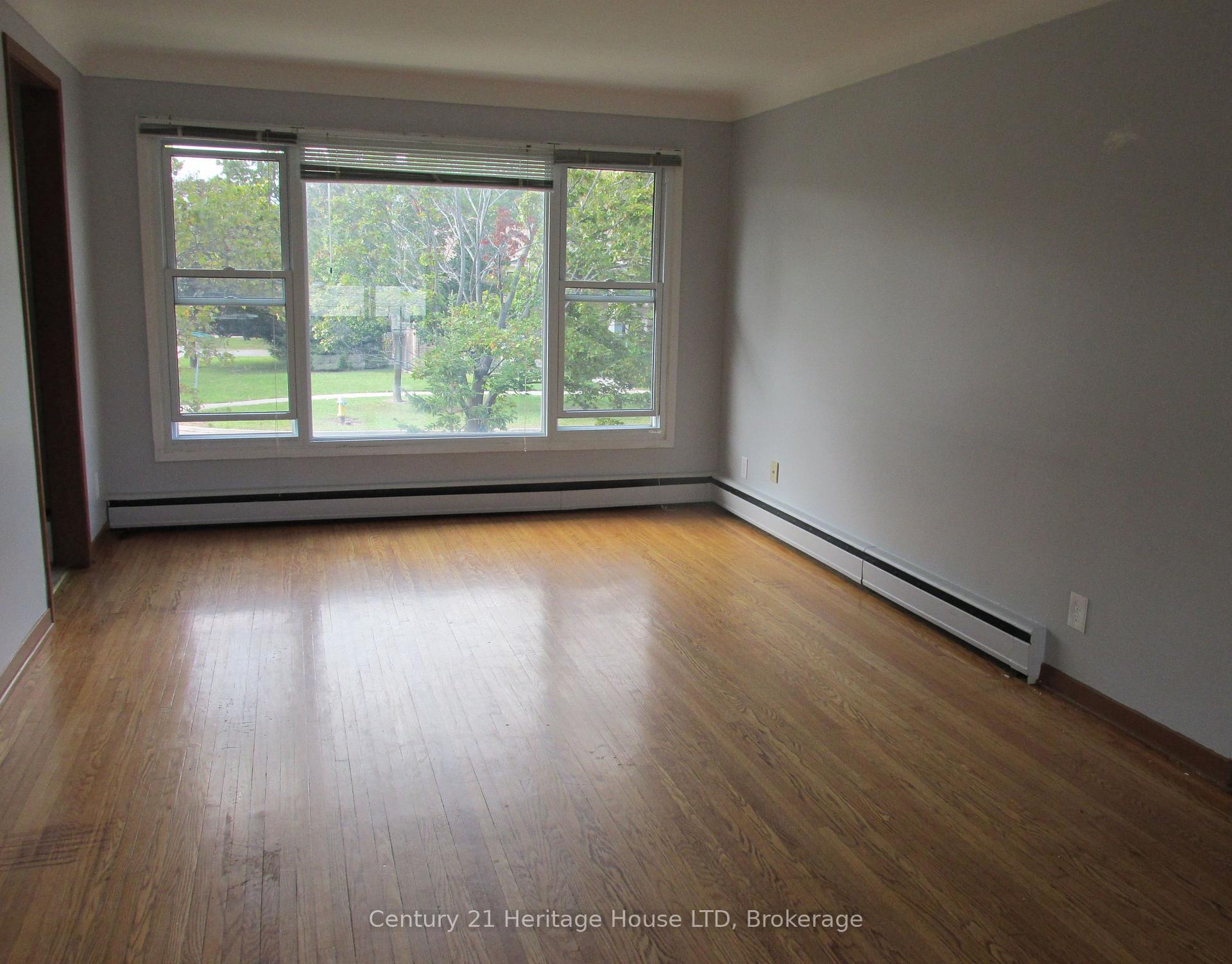 Photo 9 of Unit 4, 377 Glenridge Avenue, St. Catharines, Glendale/Glenridge — HOMEH
