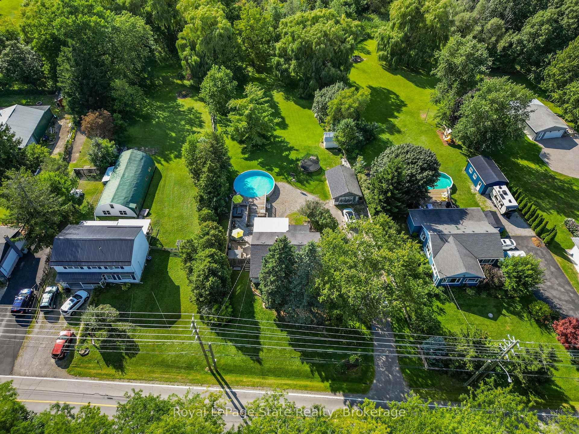 Photo 3 of 124 Wolverton Road, Grimsby, Grimsby Escarpment — HOMEH