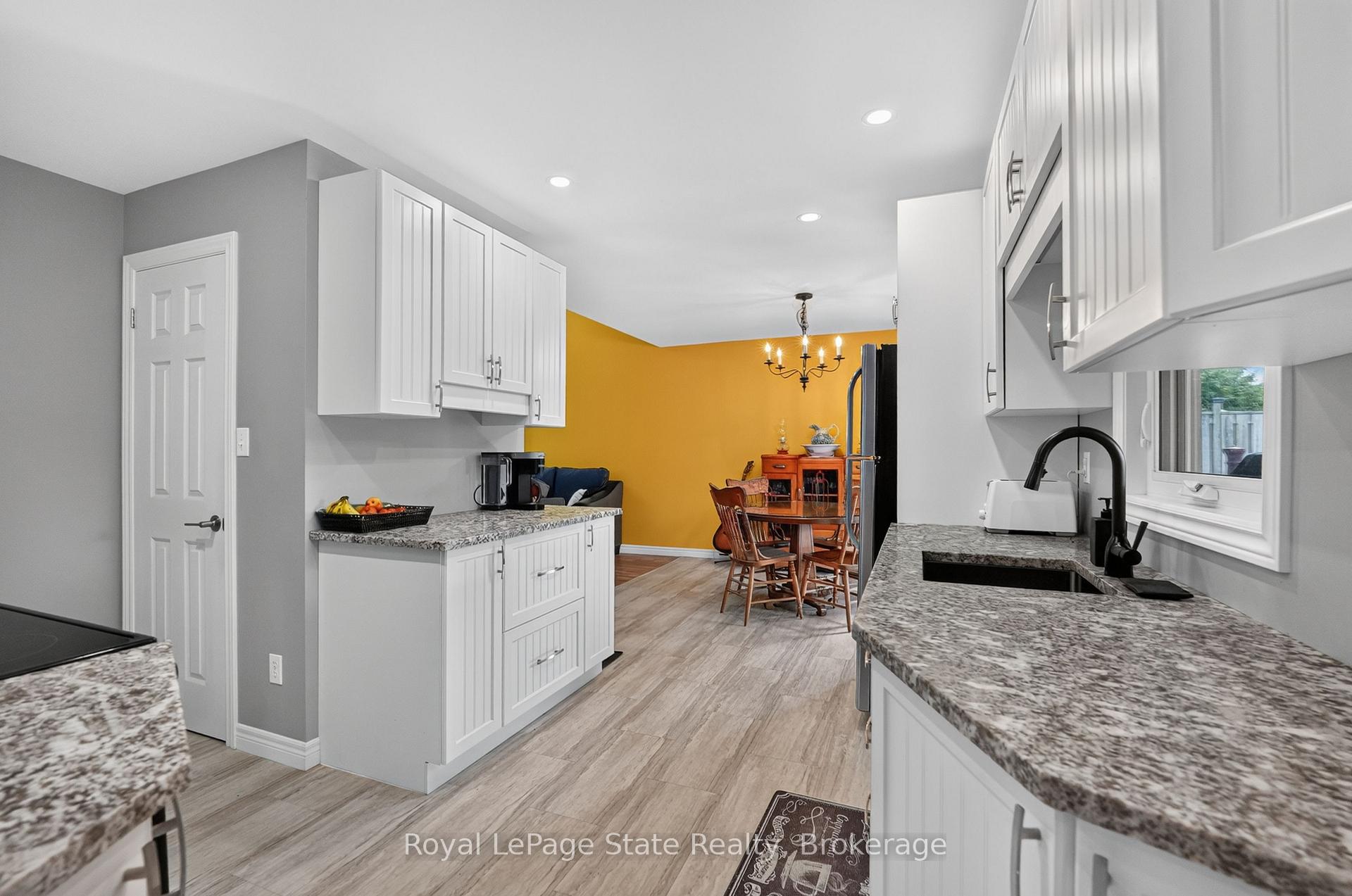 Photo 7 of 124 Wolverton Road, Grimsby, Grimsby Escarpment — HOMEH