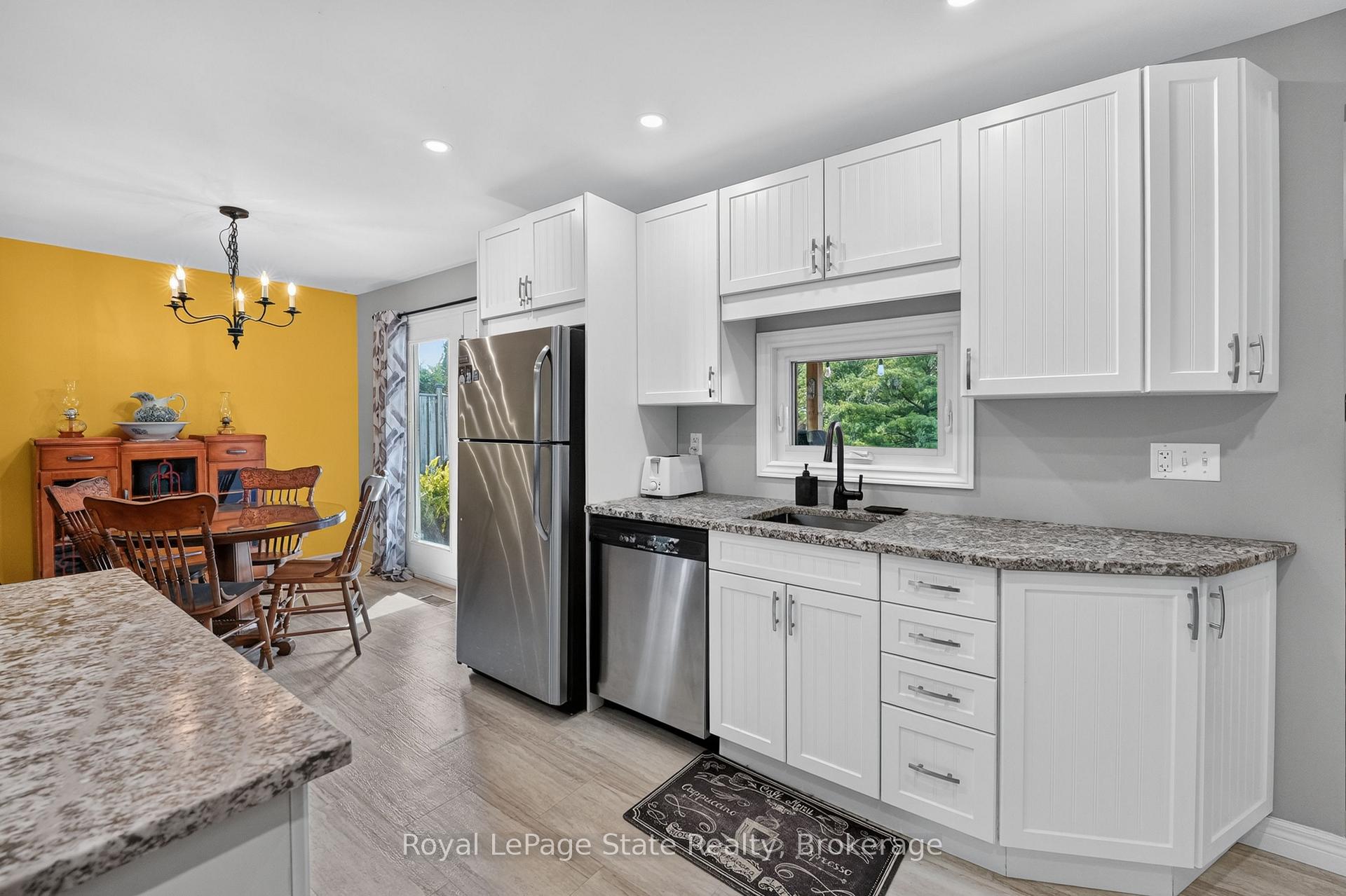 Photo 8 of 124 Wolverton Road, Grimsby, Grimsby Escarpment — HOMEH