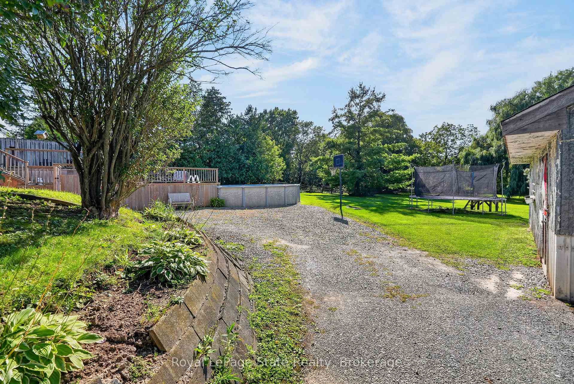 Photo 38 of 124 Wolverton Road, Grimsby, Grimsby Escarpment — HOMEH