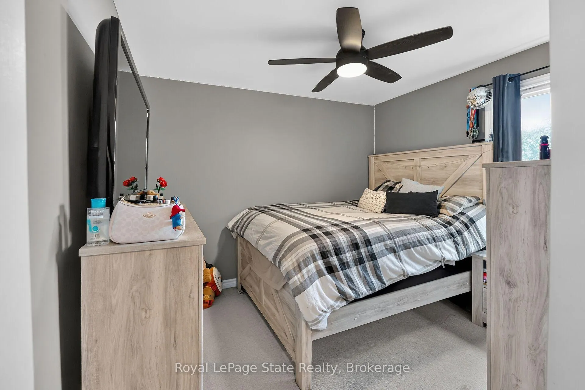 Photo 18 of 124 Wolverton Road, Grimsby, Grimsby Escarpment — HOMEH