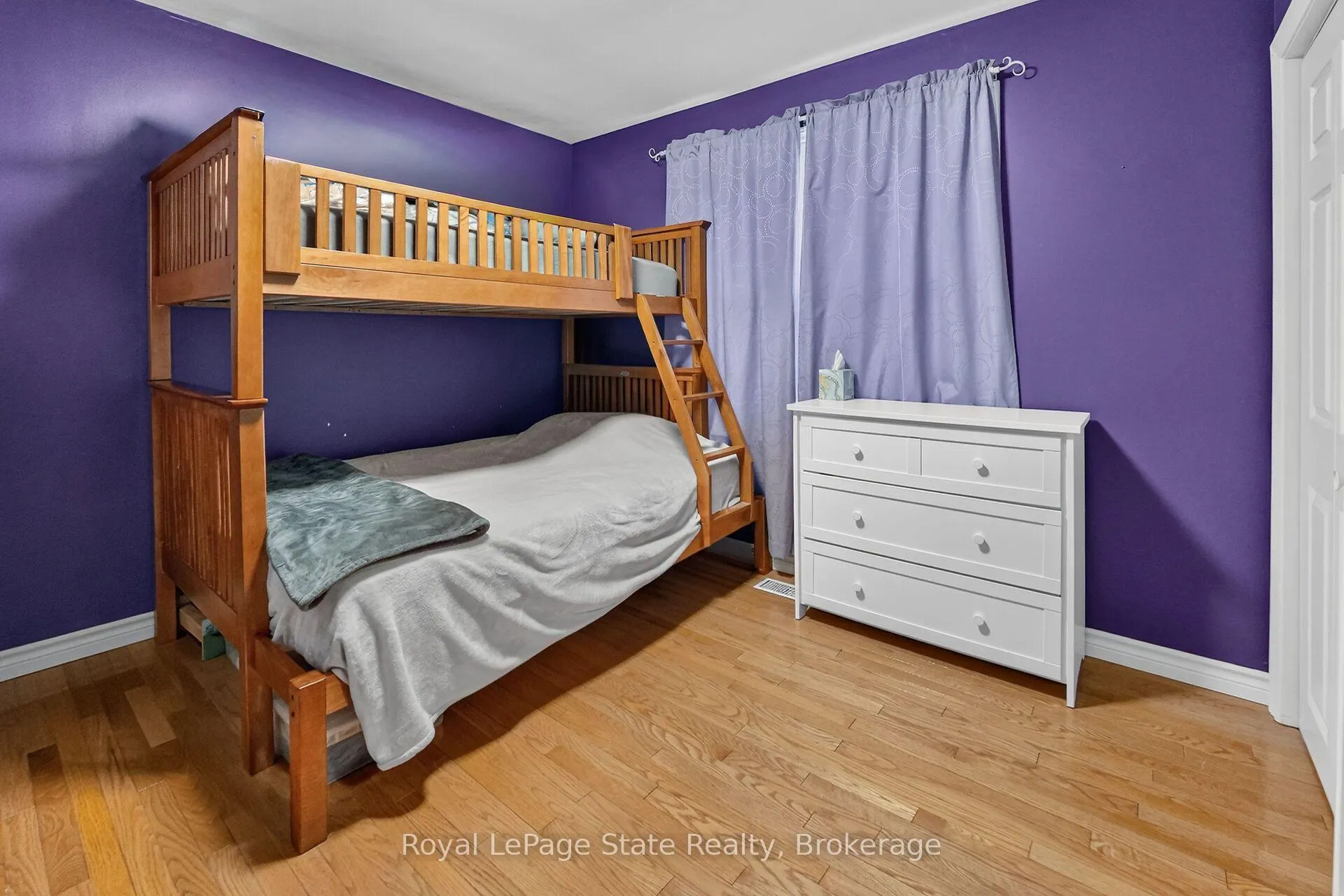 Photo 20 of 124 Wolverton Road, Grimsby, Grimsby Escarpment — HOMEH