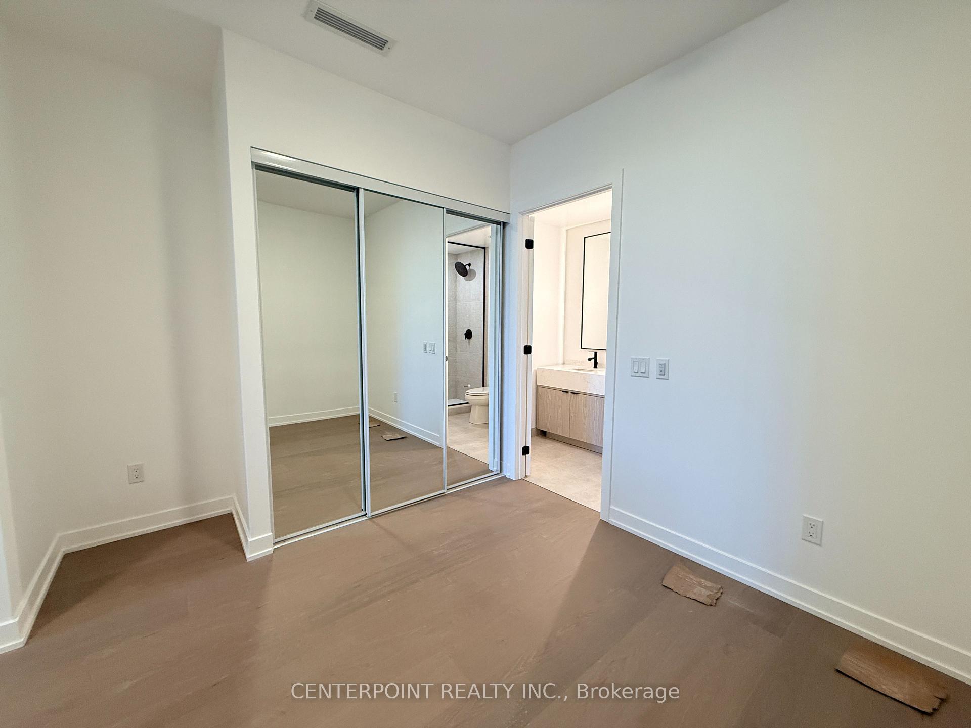 Photo 5 of Unit 818, 89 Montclair Avenue, Toronto, Forest Hill South — HOMEH